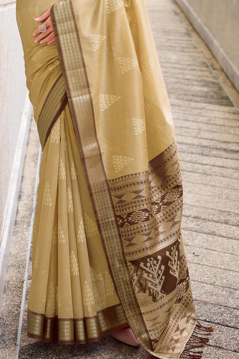 Cream White Rayon Silk With Ikkat Weaving Saree