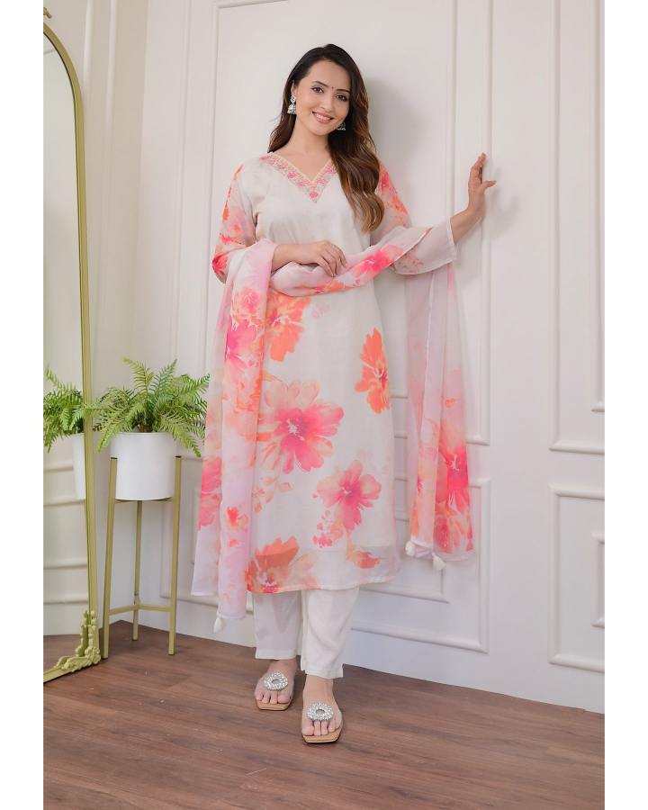 Off White Women Embroidered Premium Organza kurta set