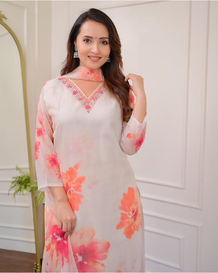 Off White Women Embroidered Premium Organza kurta set