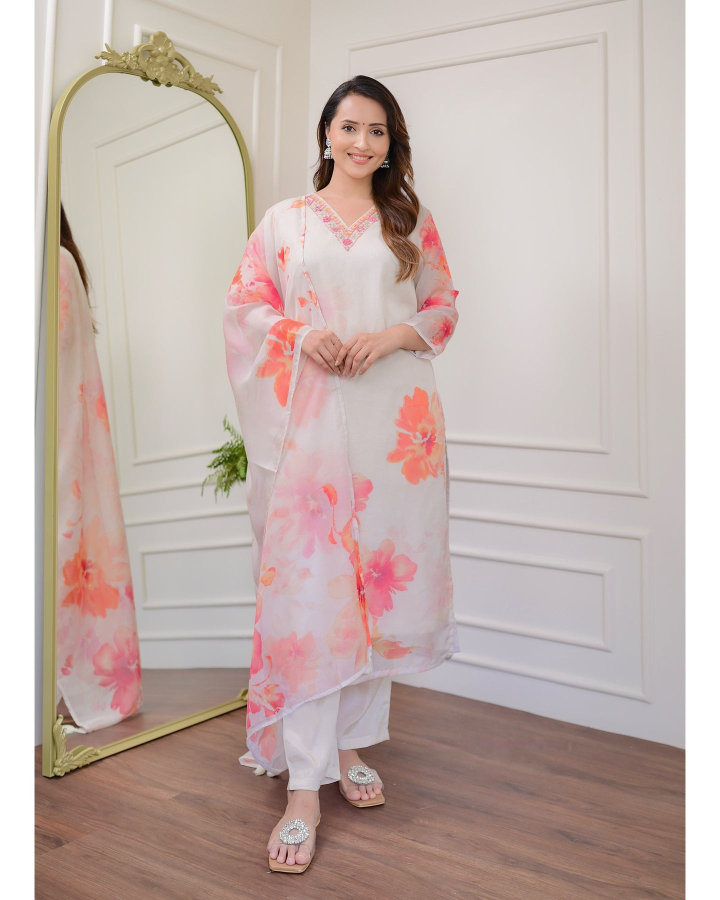 Off White Women Embroidered Premium Organza kurta set