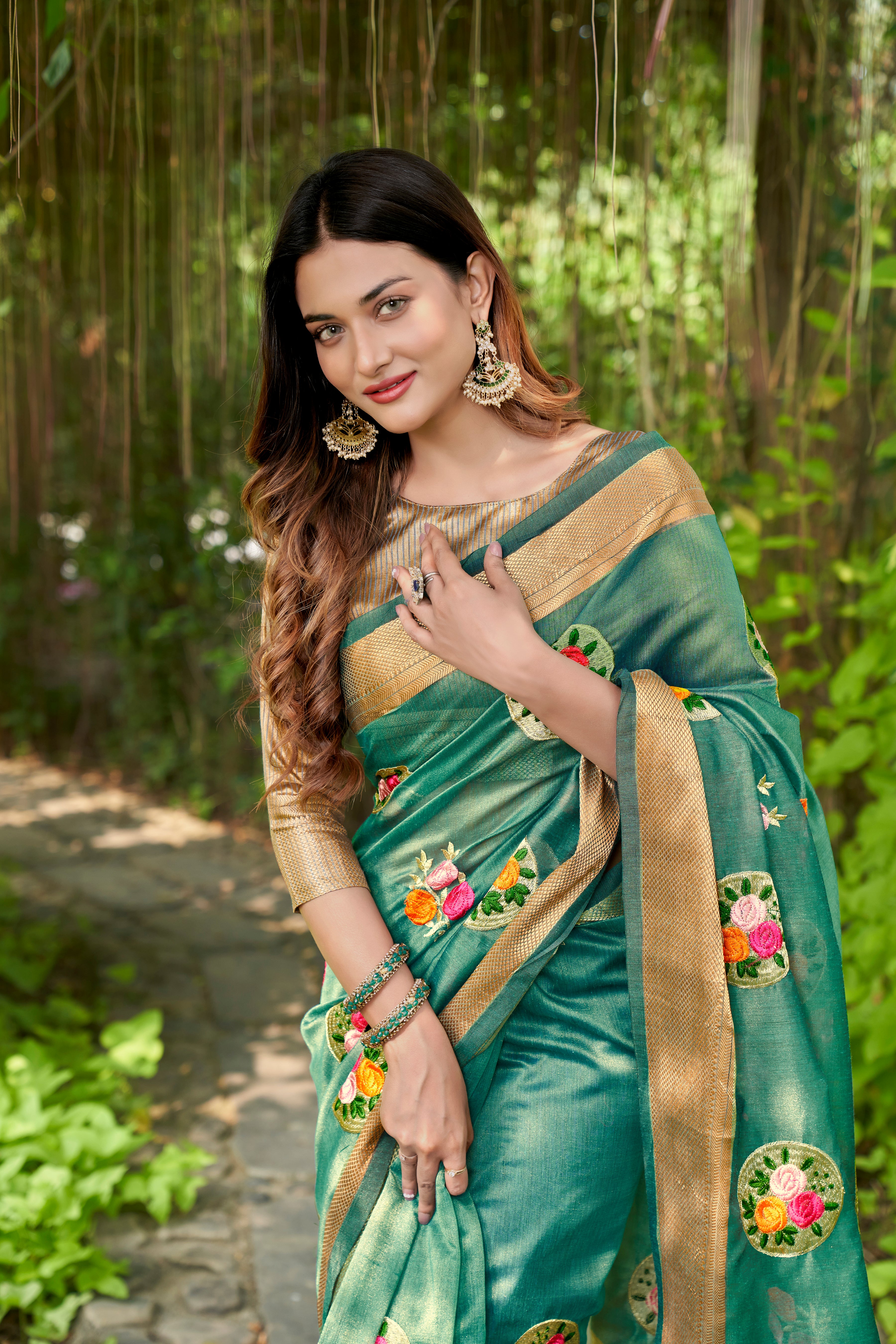 GREEN Cotton  Saree With Cotton Zari  Blouse