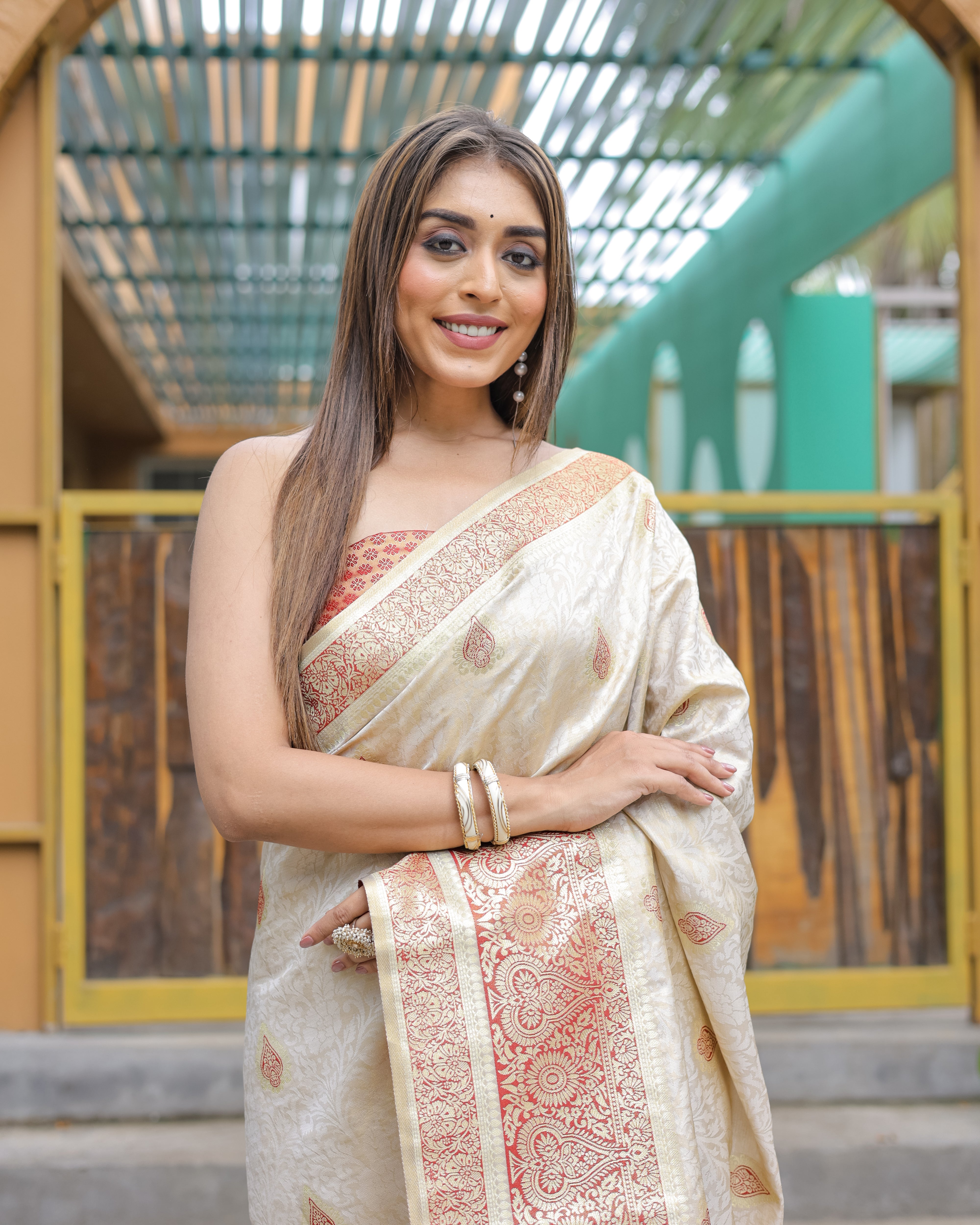 White Soft Silk Saree With Soft Silk Blouse