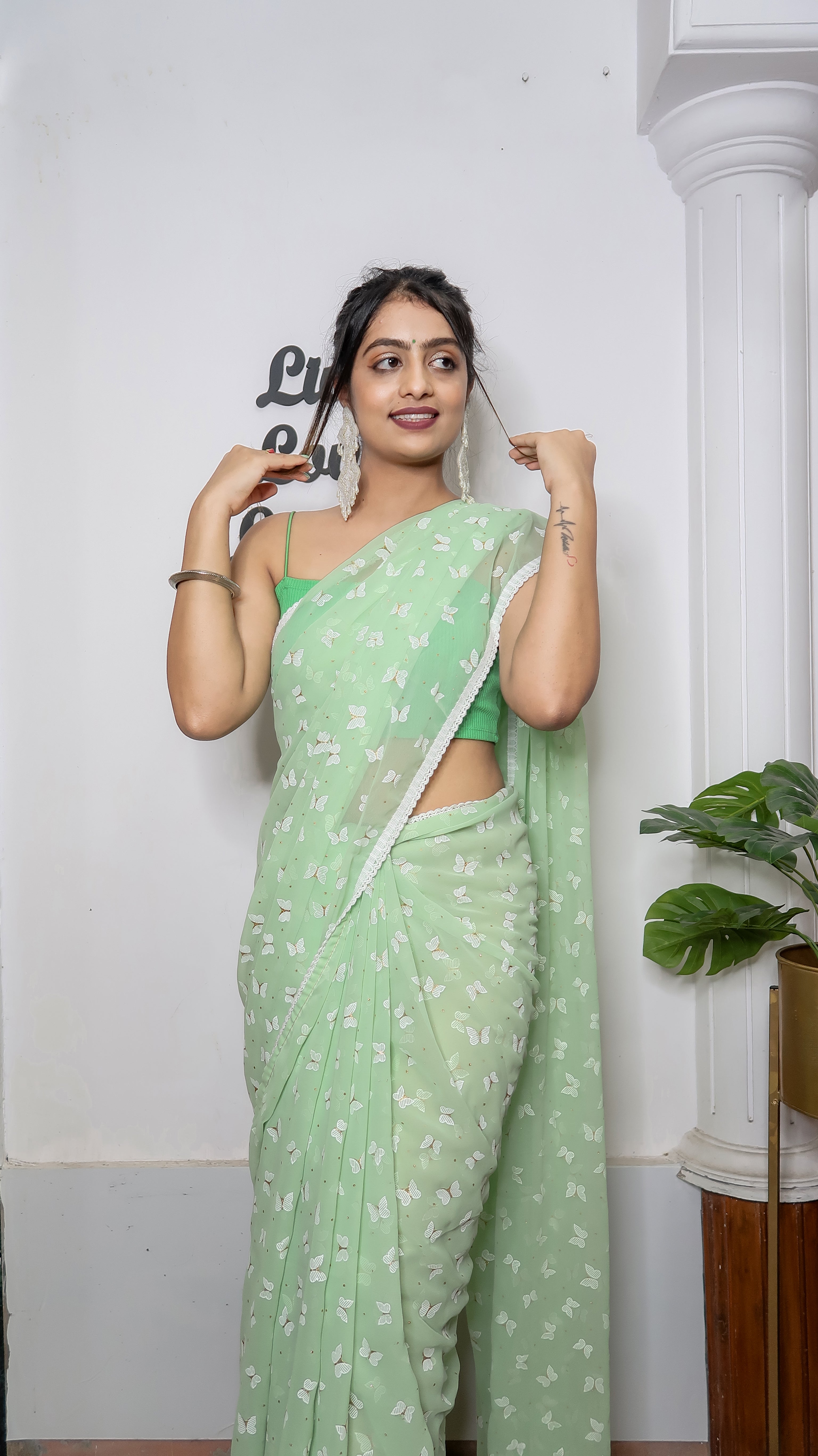 GREEN Georgette Saree With Satin Benglori Blouse