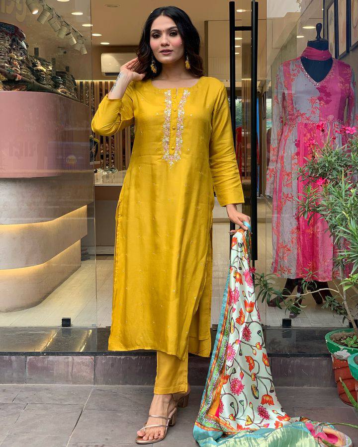 Yellow Mustard Women Embroidered Chanderi kurta set