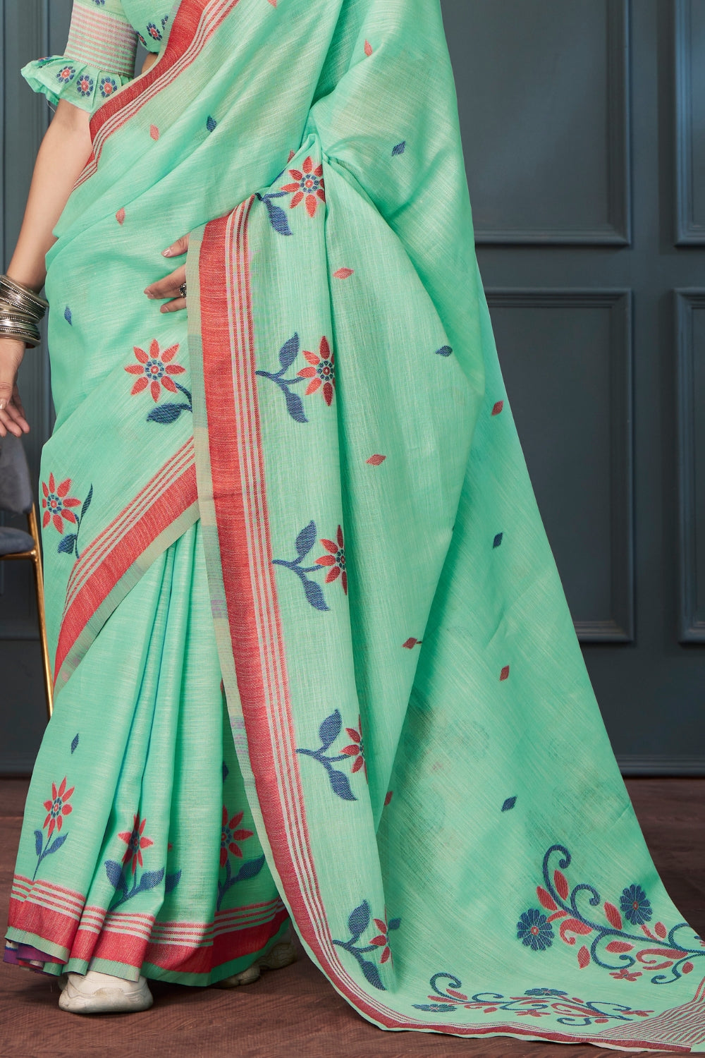 Lime Green Handloom Linen with Beautiful Weaving Saree