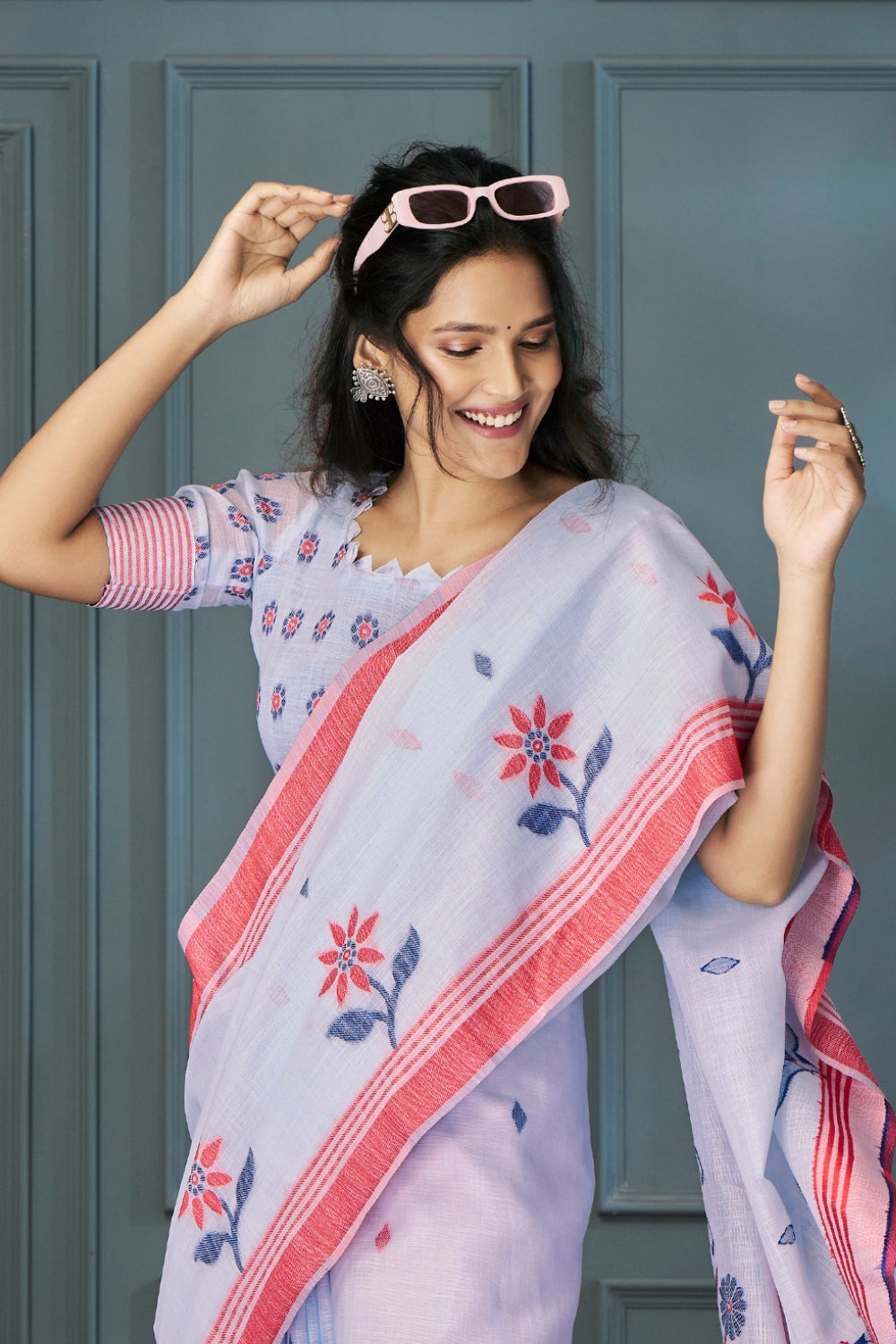 Lavender Handloom Linen with Beautiful Weaving Saree