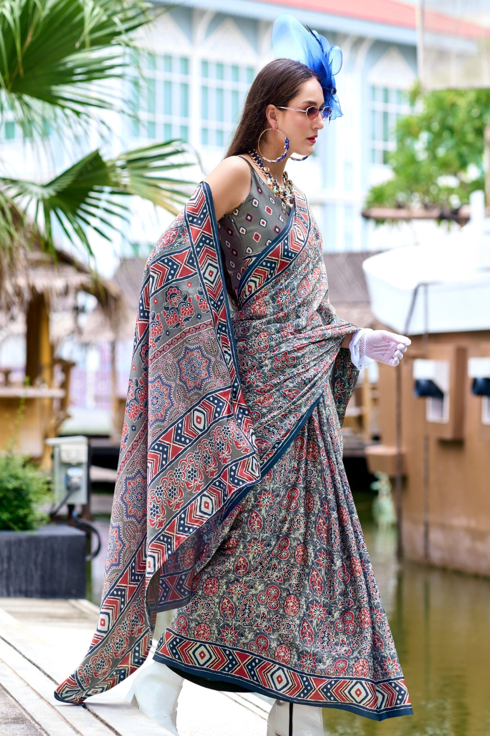 Grey Viscose Saree