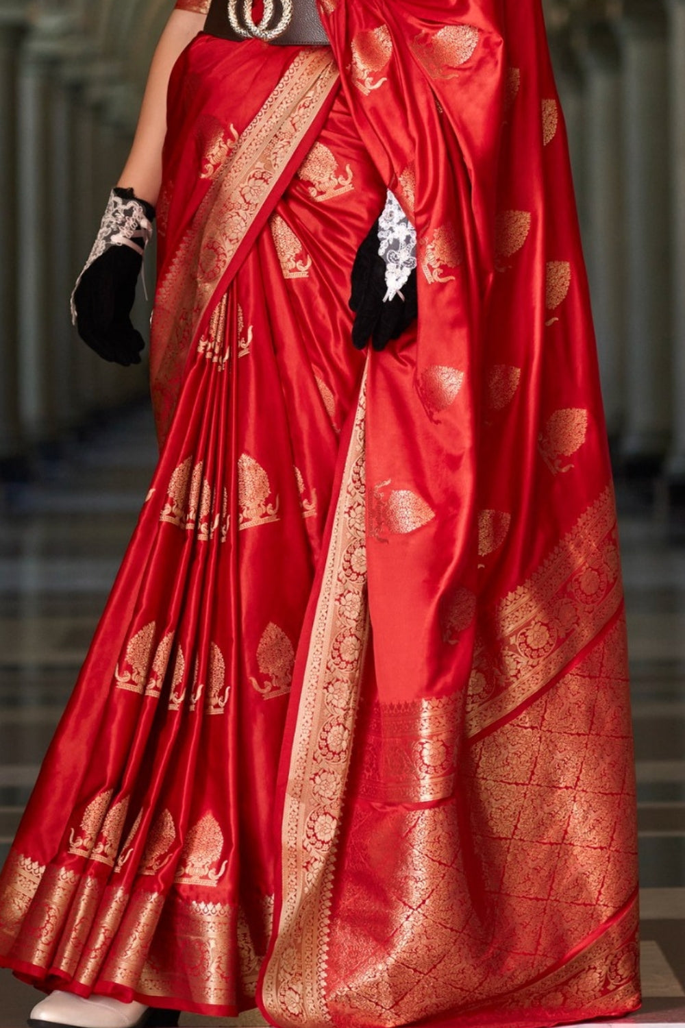 Red Sattin Mungha Silk Saree