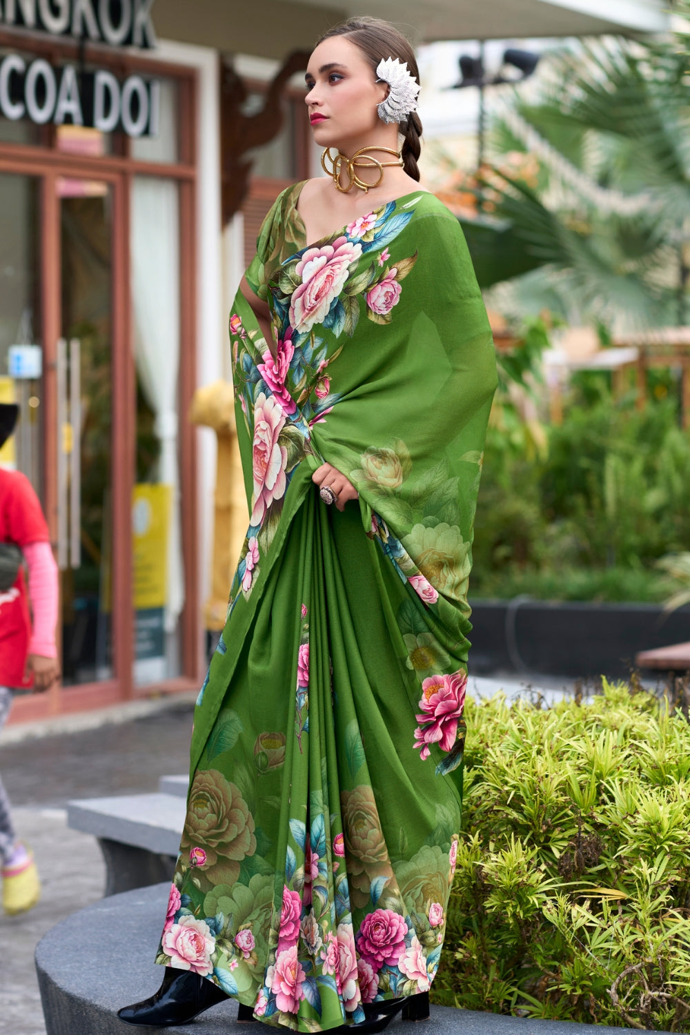 Green Pure Georgette Saree With Exclusive Print Saree