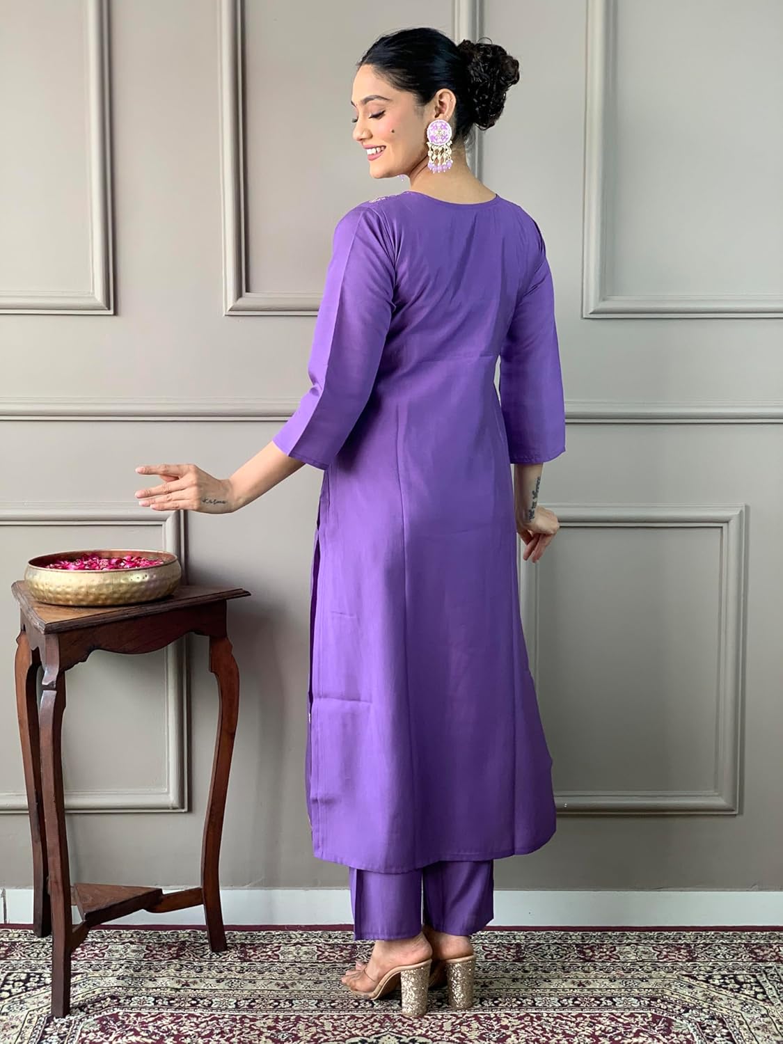 Lavendar Women Embroidered Vicose Chanderi kurta Set