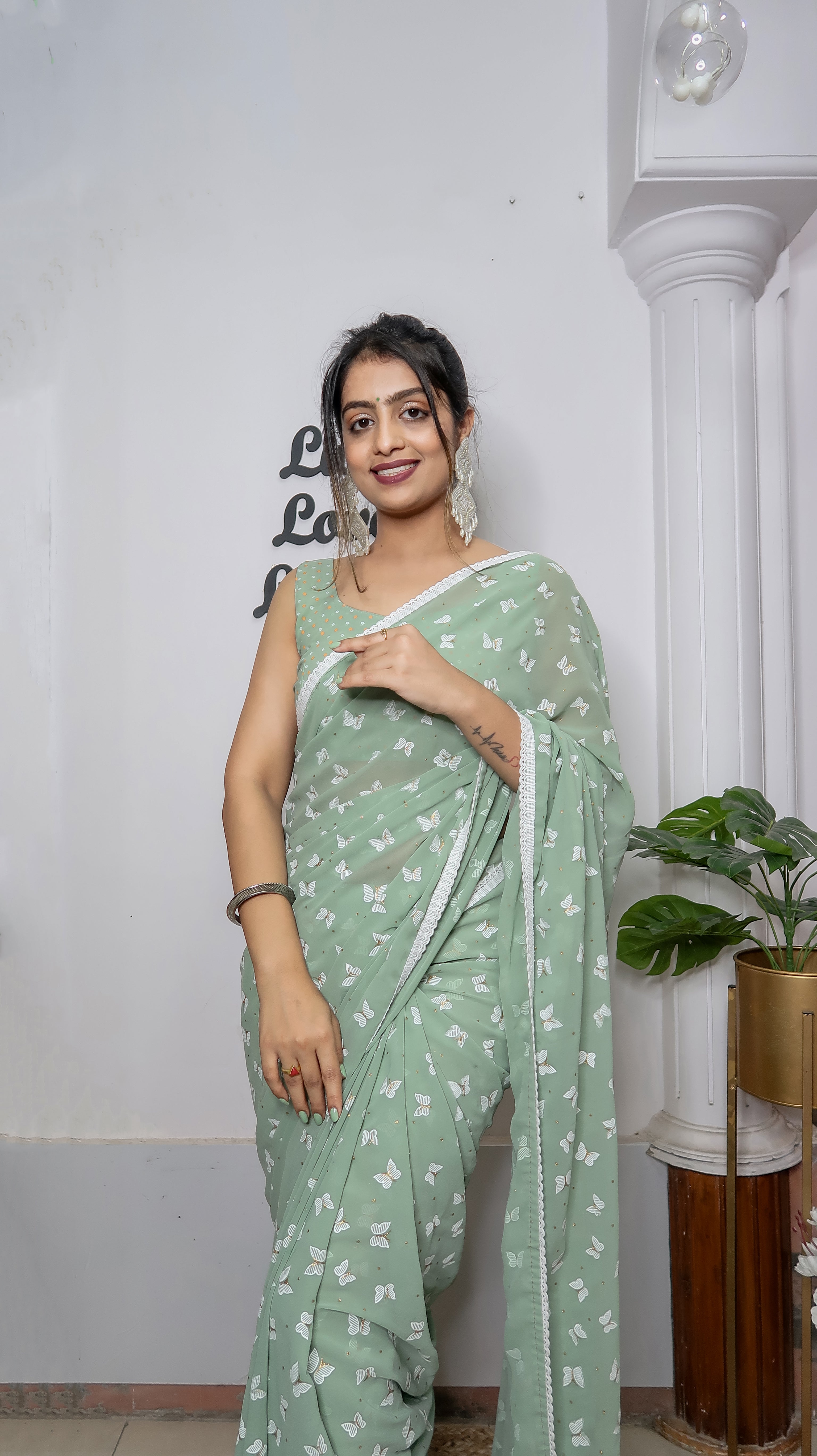 GREEN Georgette Saree With Satin Benglori Blouse