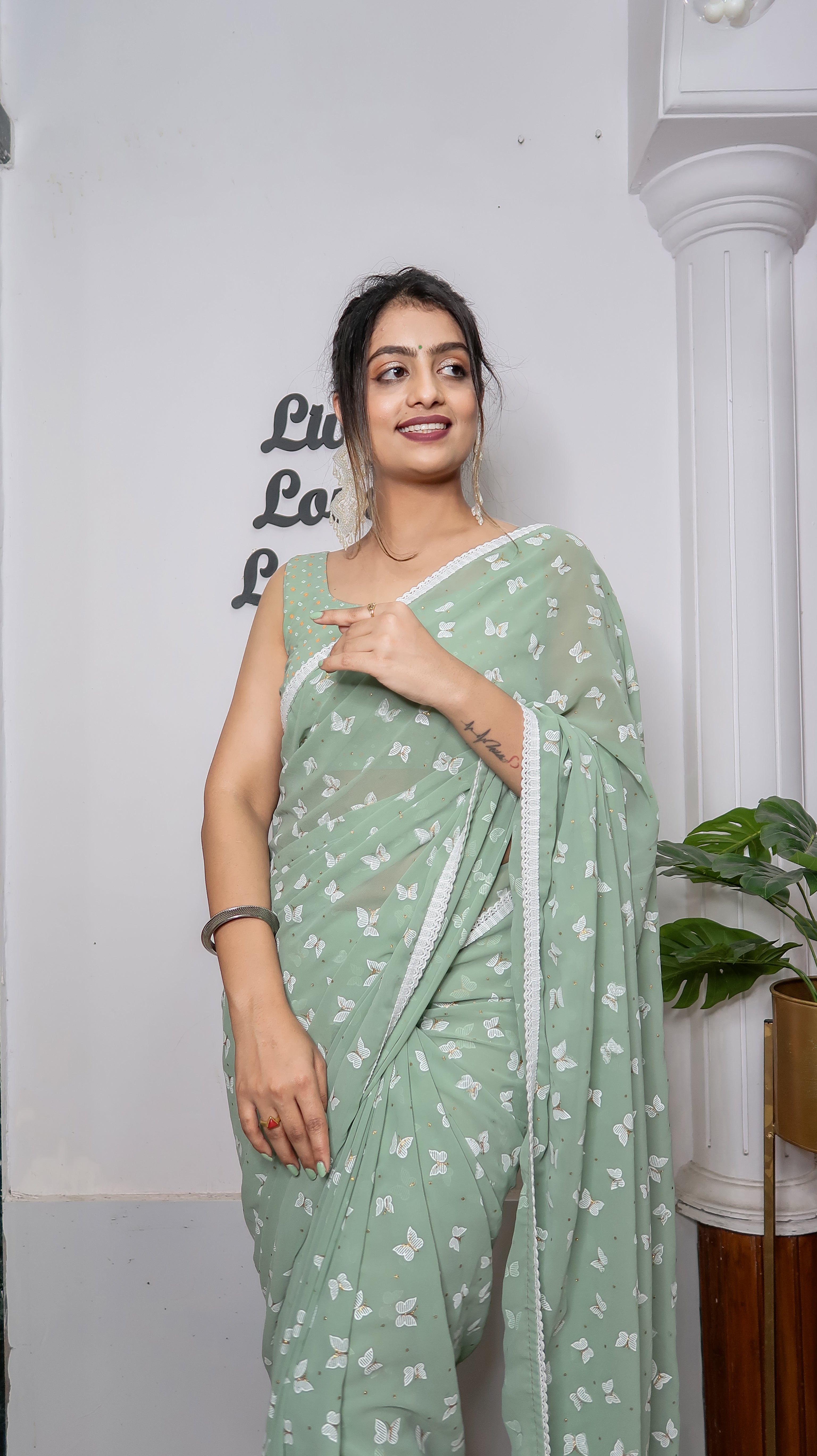 GREEN Georgette Saree With Satin Benglori Blouse