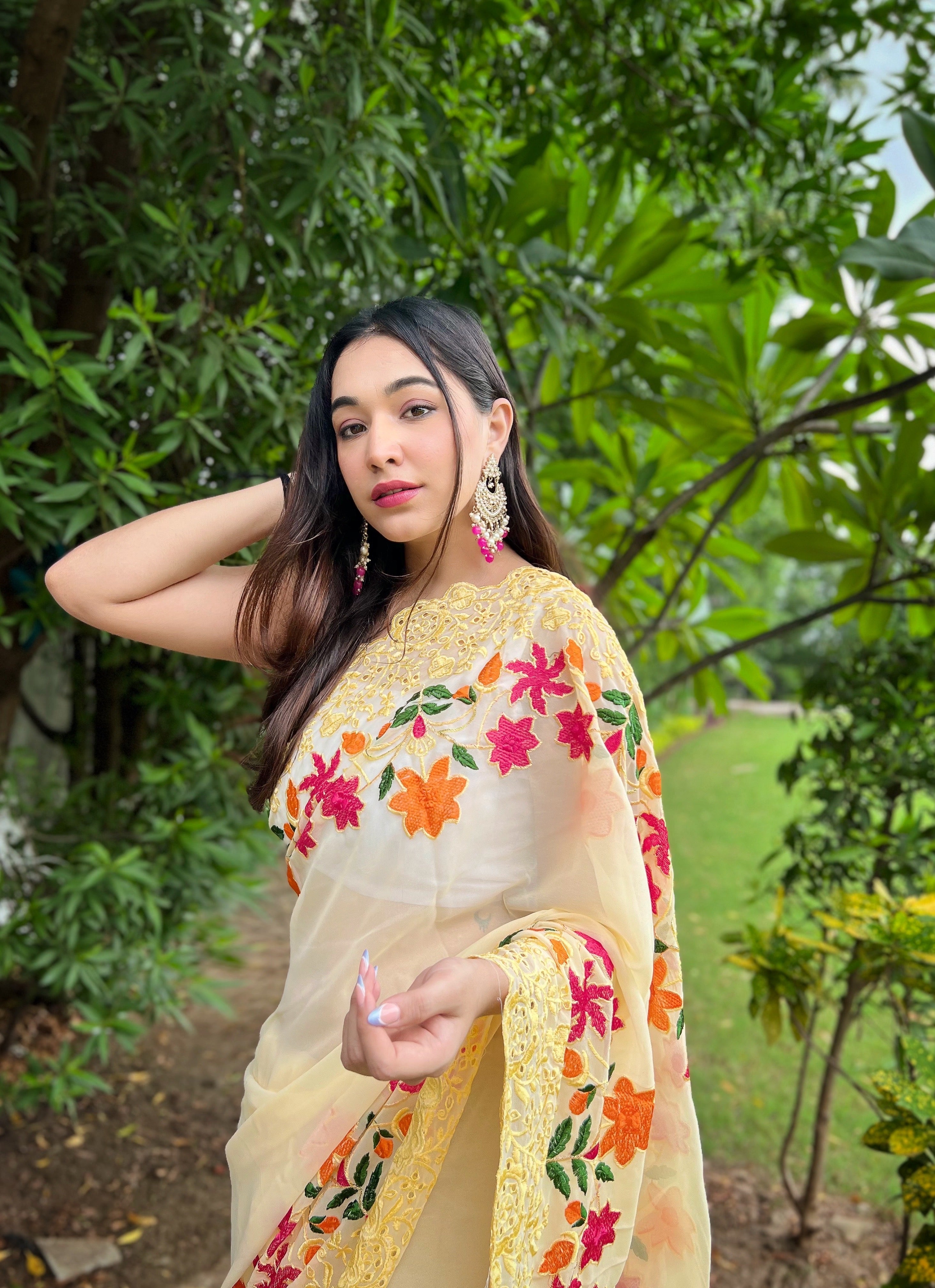 Yellow Georgette Saree With Satin Benglori Blouse