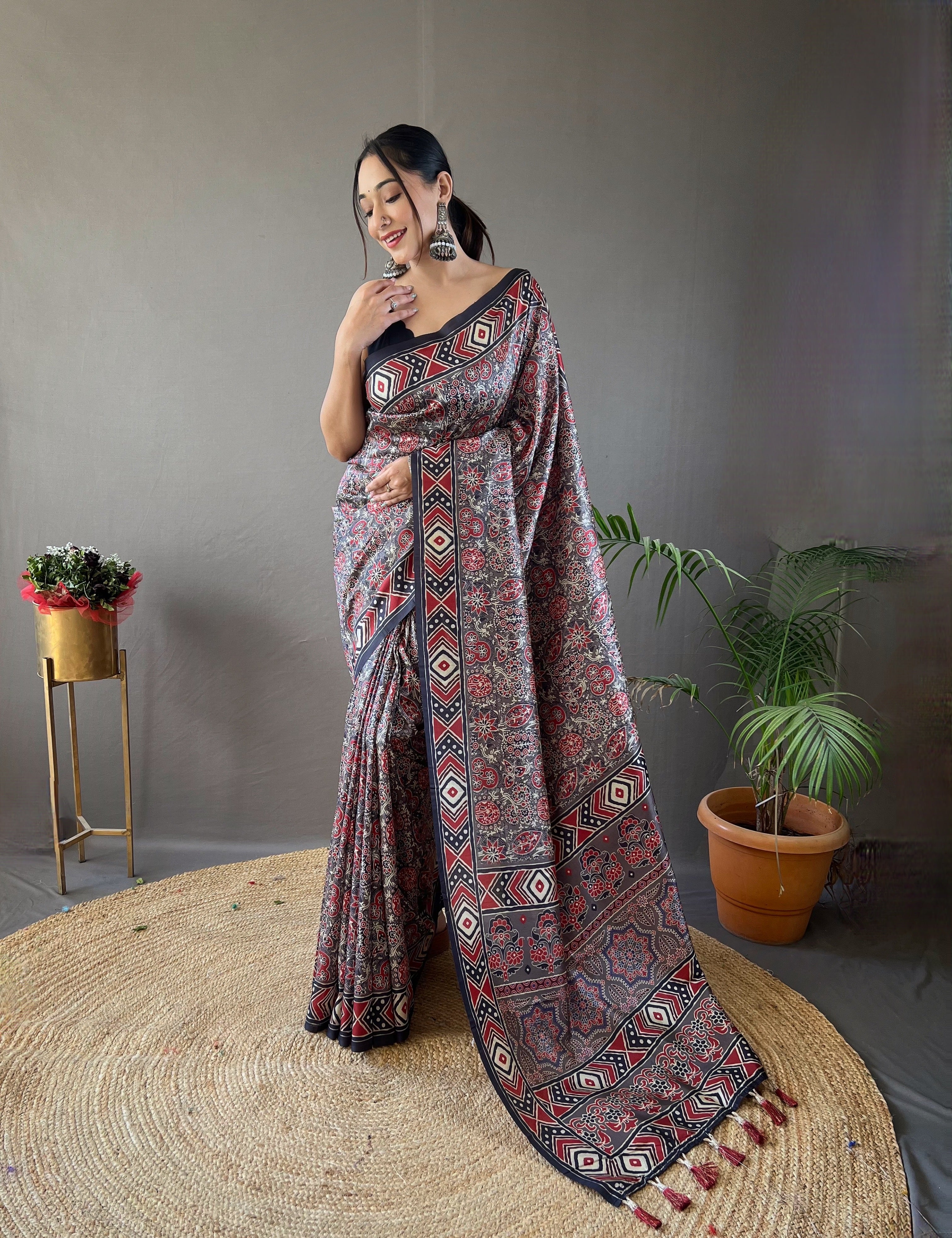 GREY Semi SilkSAREE