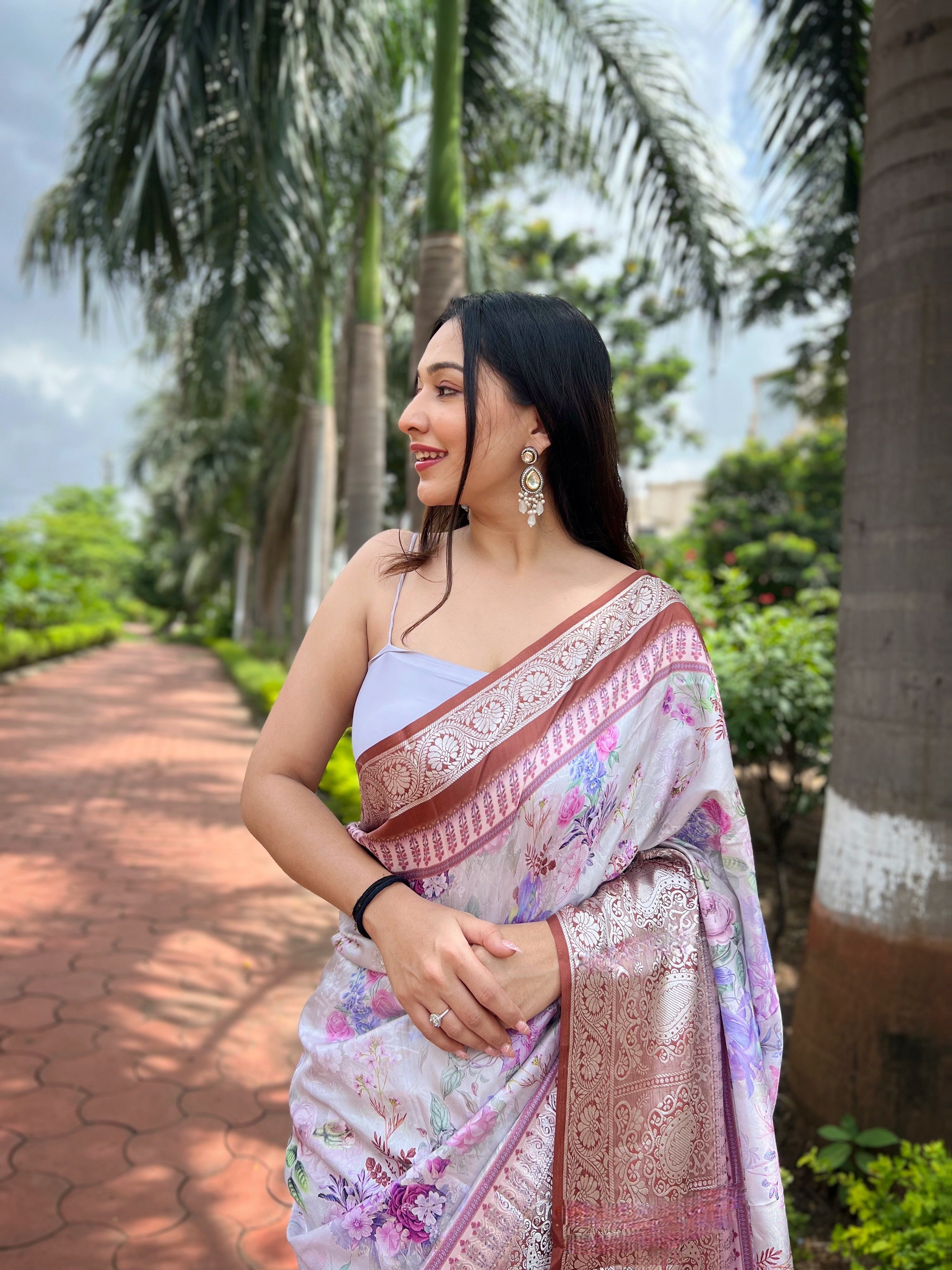 Onion Organza Saree With Satin Benglori Blouse