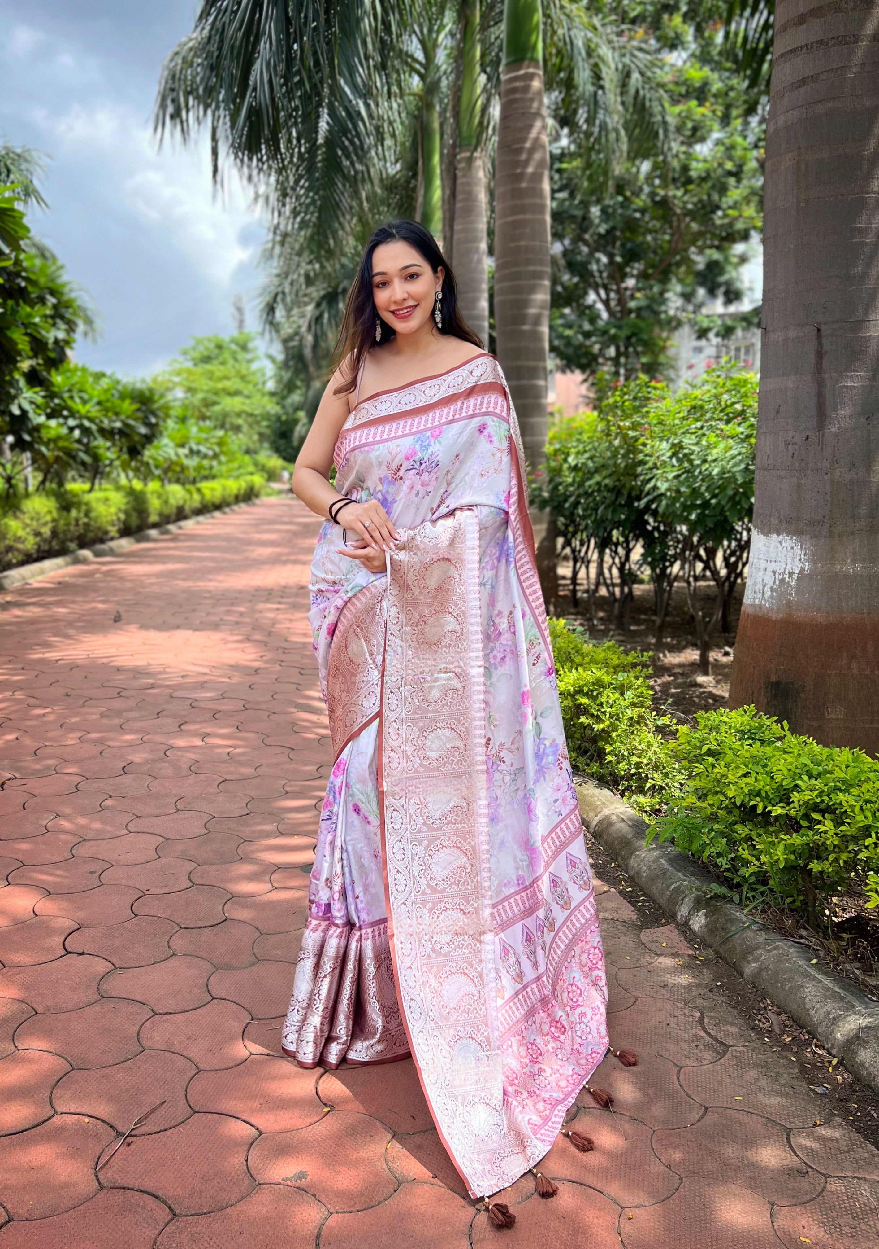 Onion Organza Saree With Satin Benglori Blouse