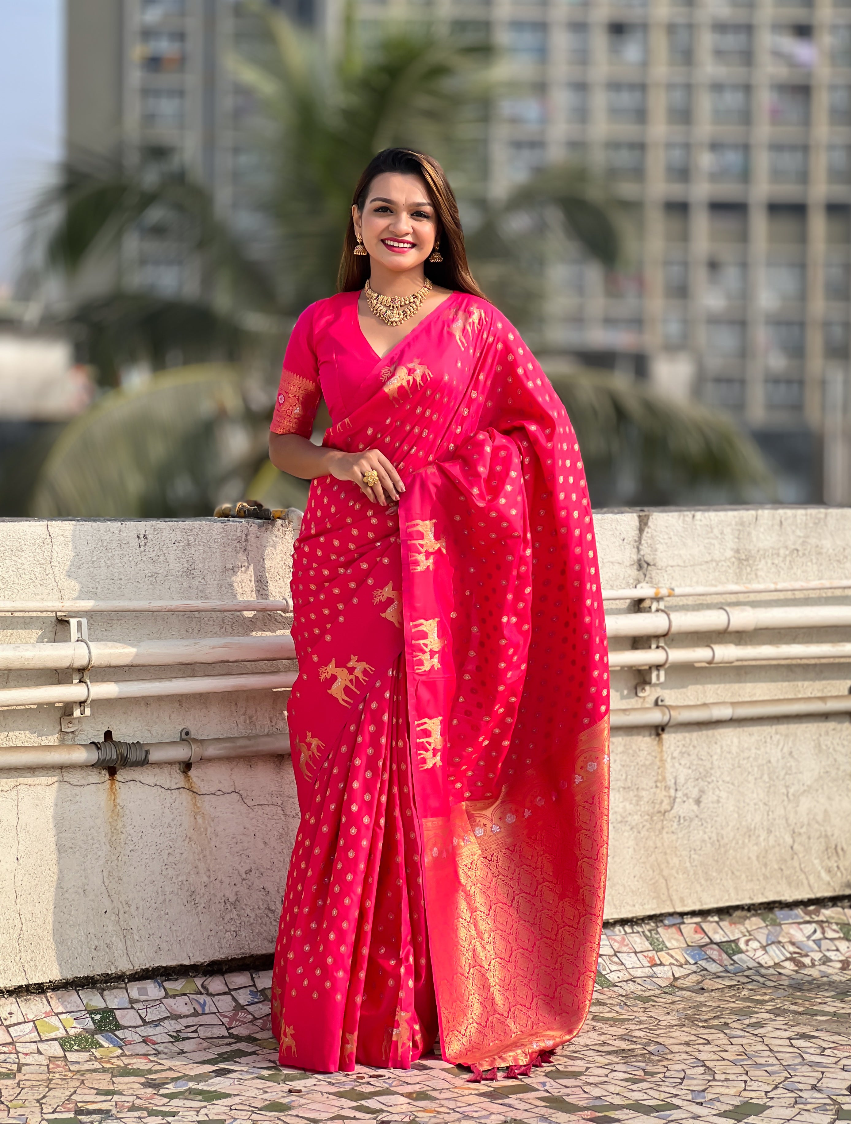 PINK SOFT SILK WITH DUAL ZARI MOTIFS SAREE