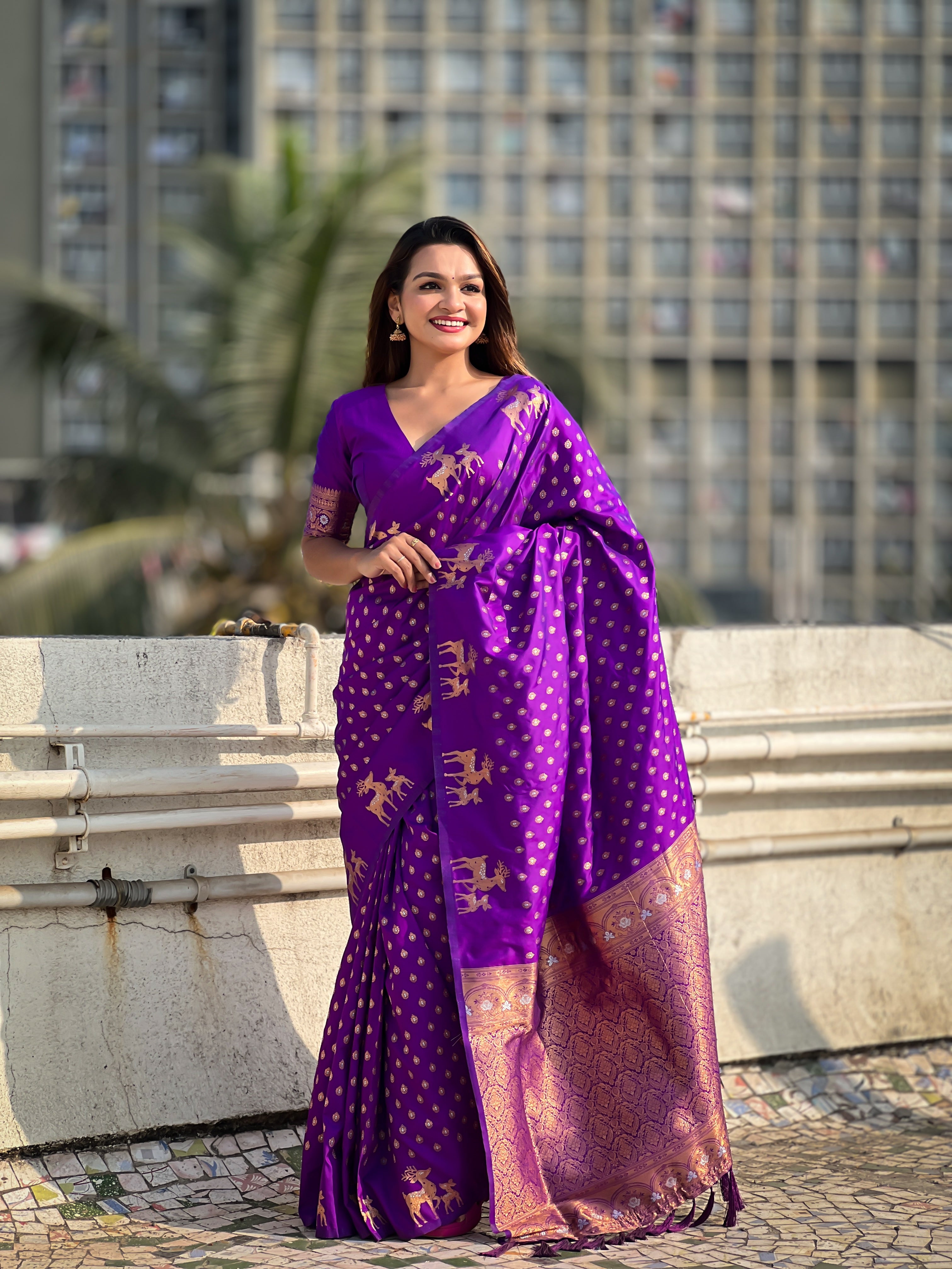 VIOLET SOFT SILK WITH DUAL ZARI MOTIFS SAREE