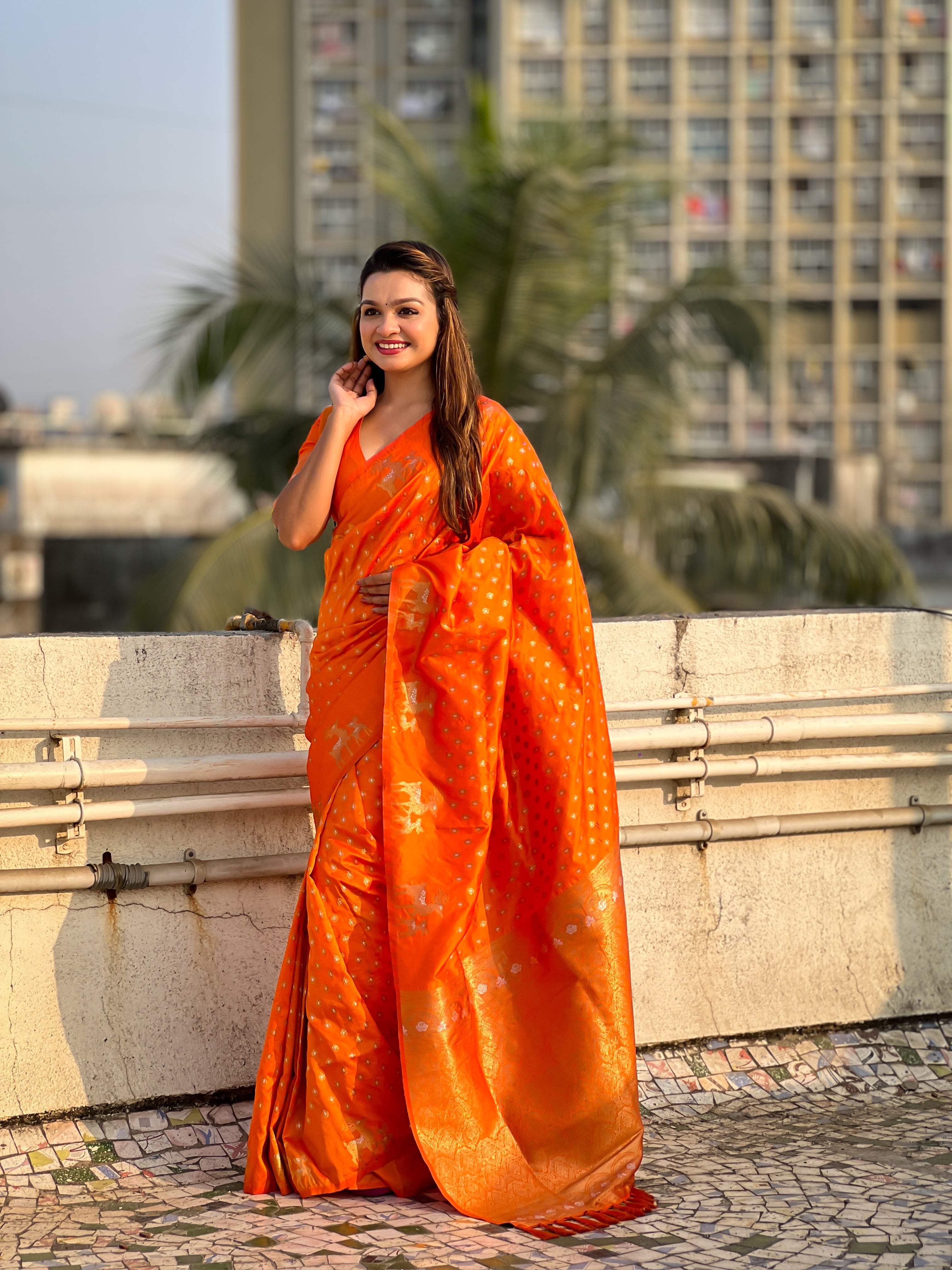 ORANGE SOFT SILK WITH DUAL ZARI MOTIFS SAREE