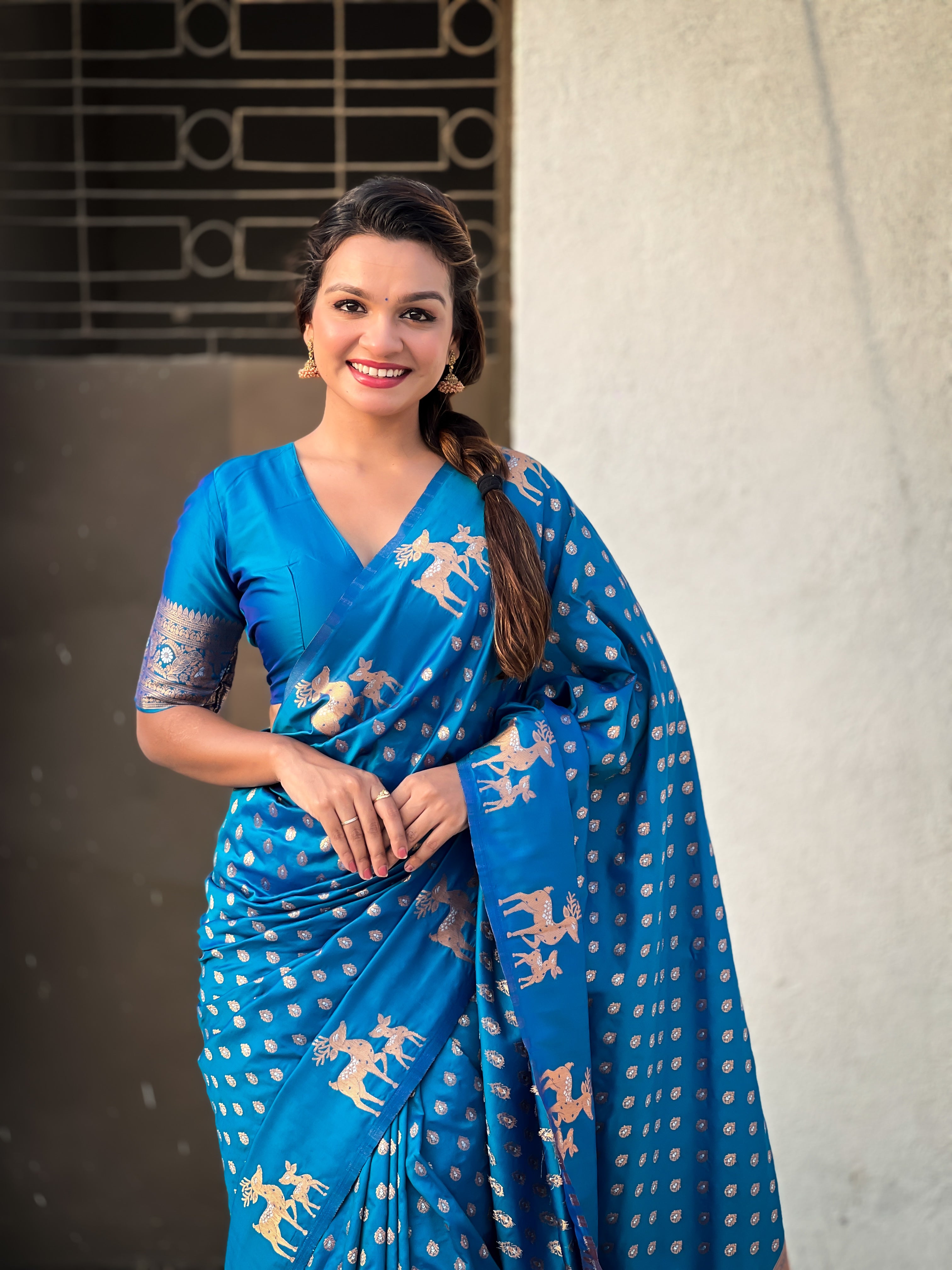 SKY BLUE SOFT SILK WITH DUAL ZARI MOTIFS SAREE