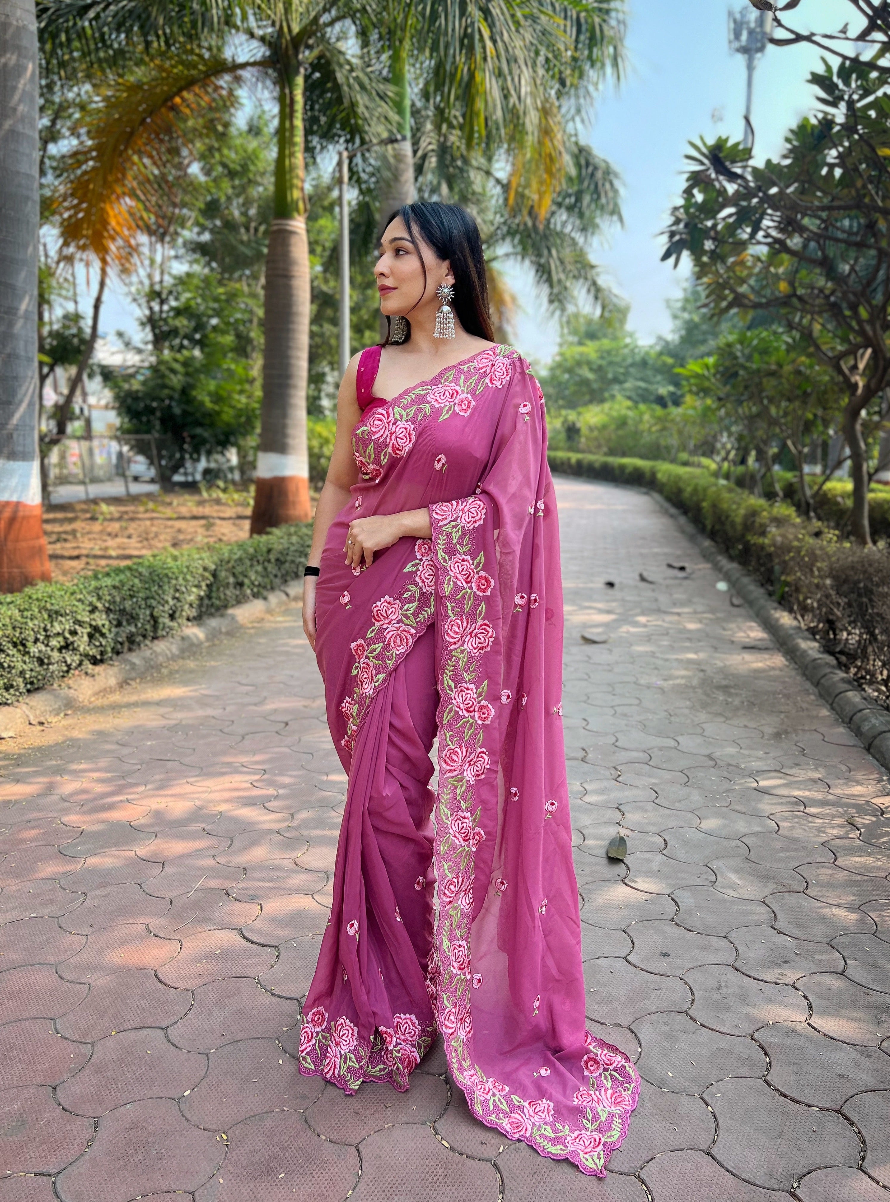 Red Organza silk Saree With Sattin Benglori Blouse