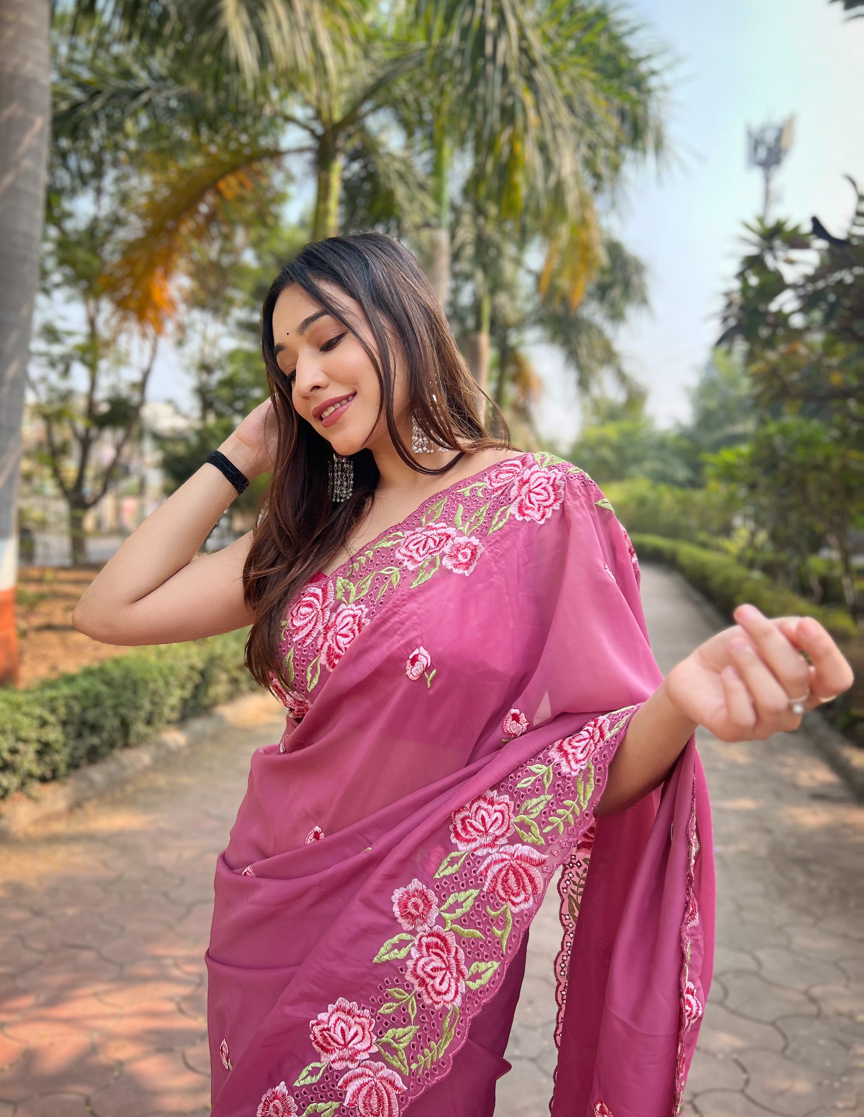 Red Organza silk Saree With Sattin Benglori Blouse