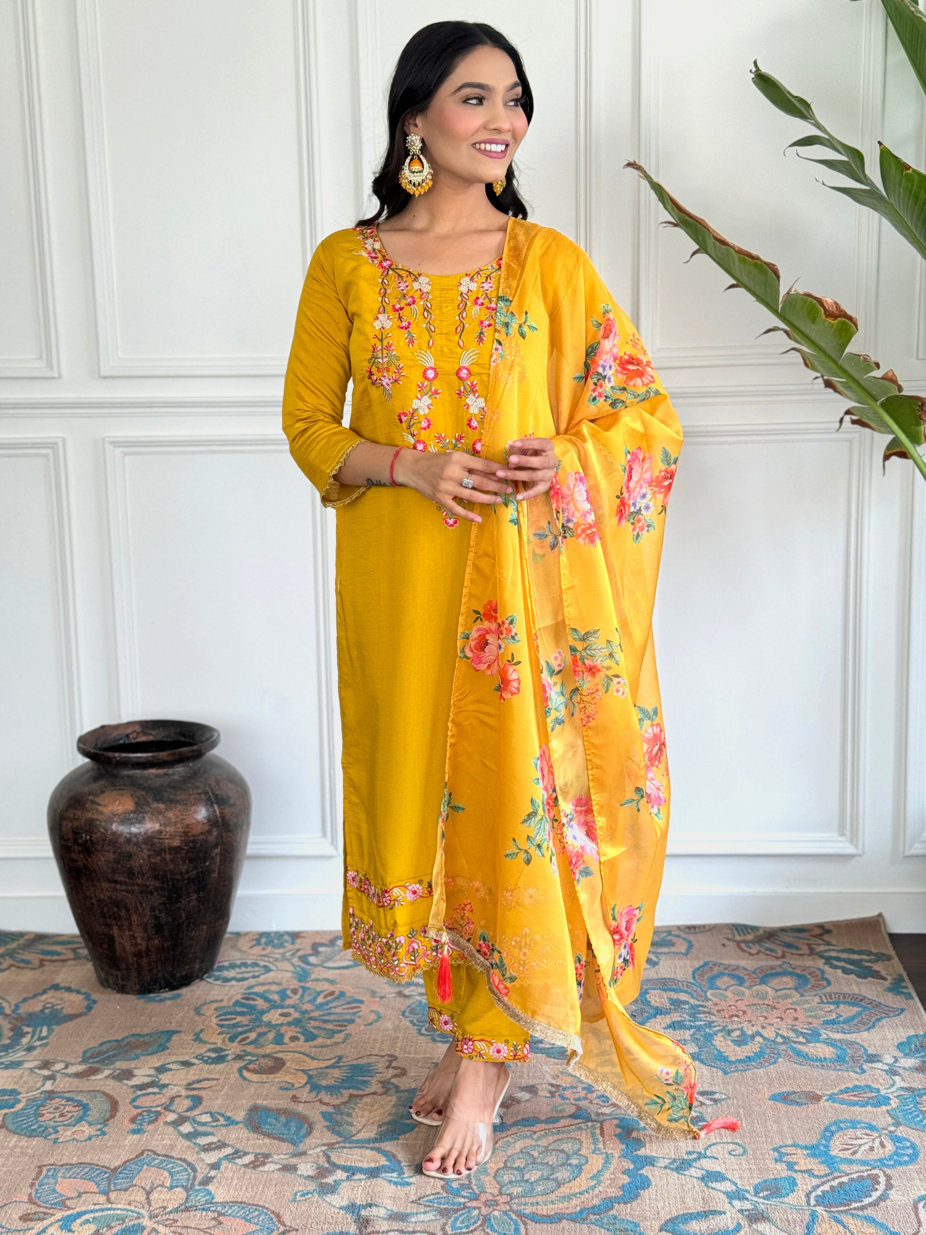 Yellow Women Embroidered Chanderi kurta set