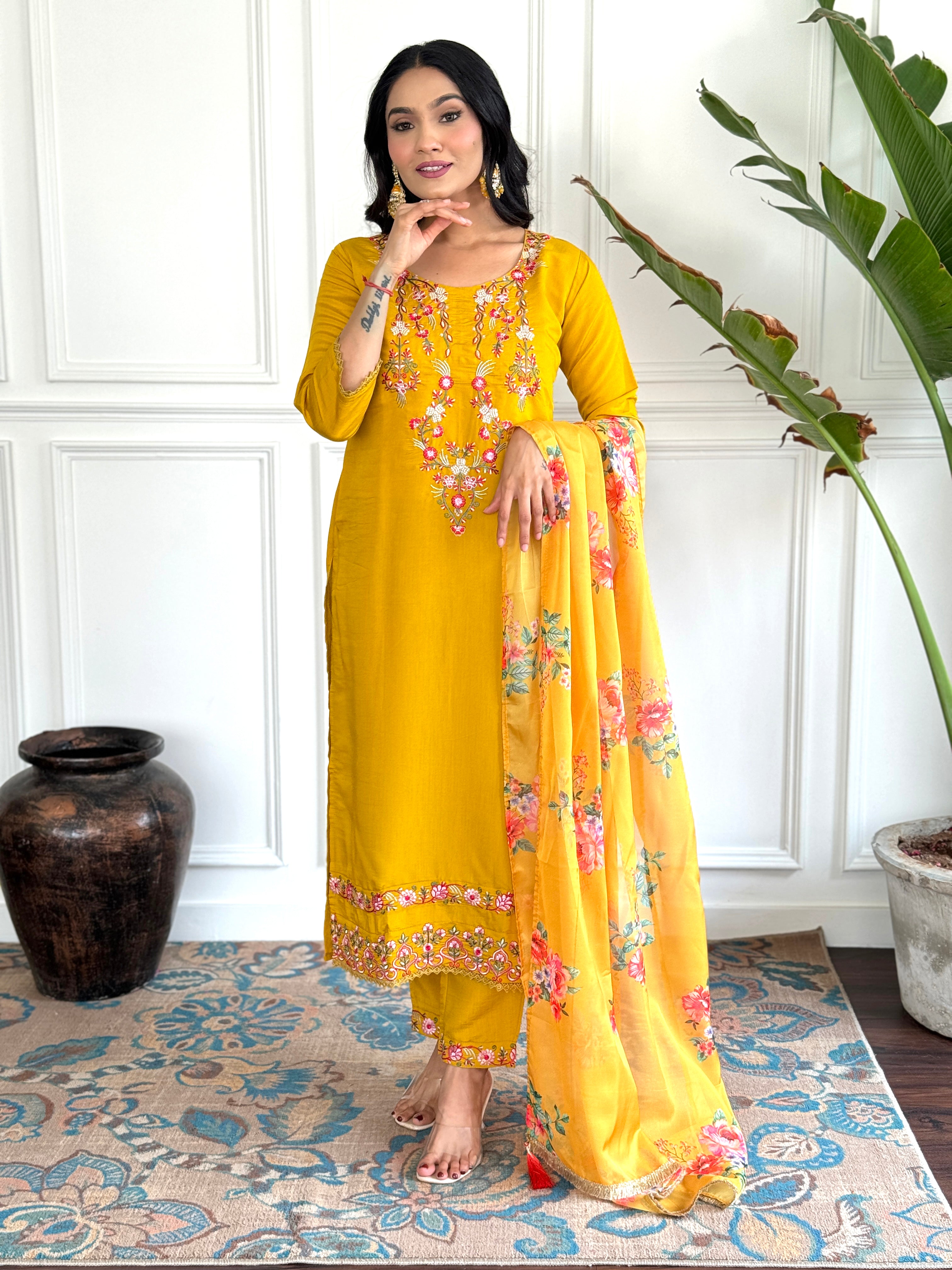 Yellow Women Embroidered Chanderi kurta set