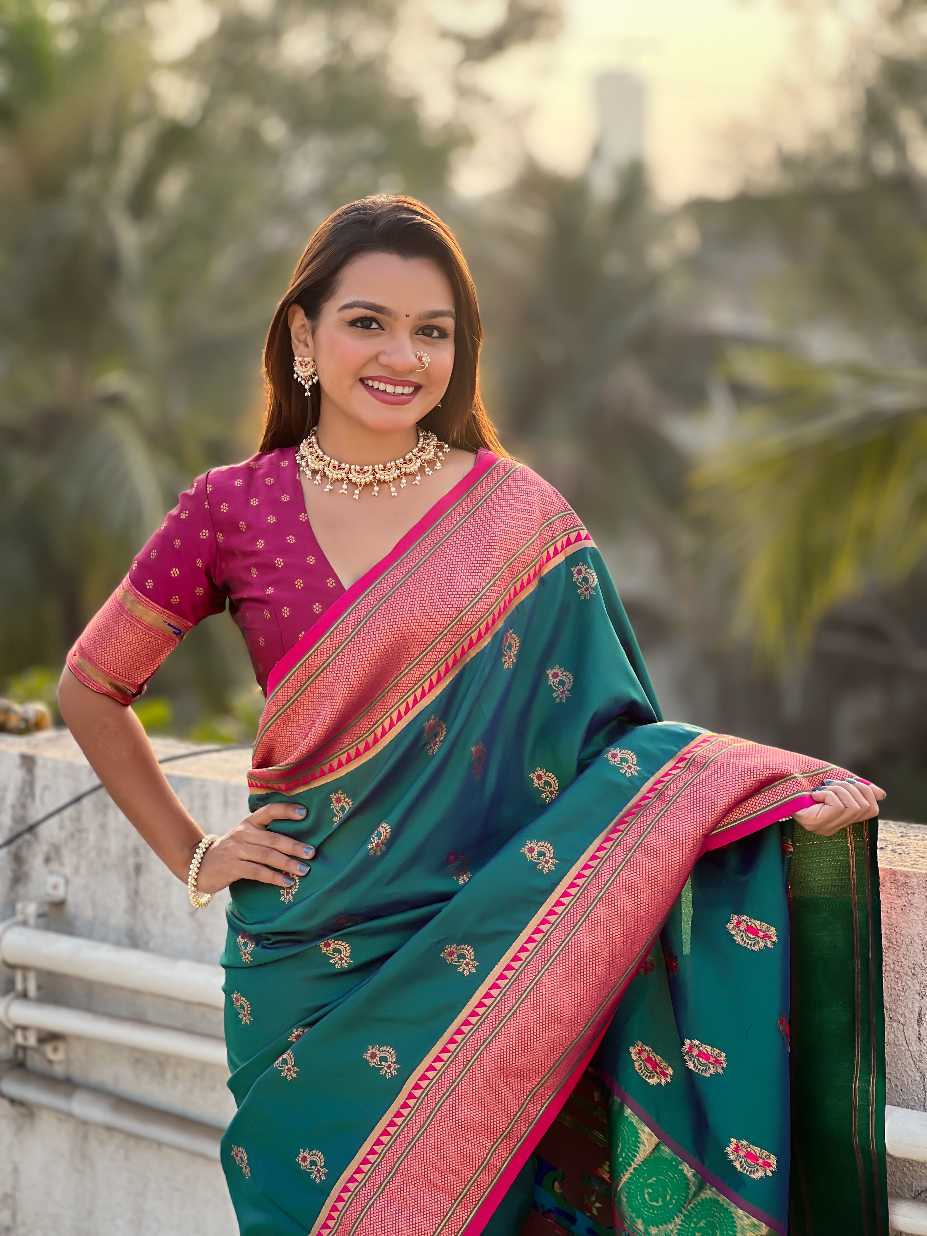 GREEN PINK SOFT SILK WITH NATH MEENAKARI WEAVES SAREE