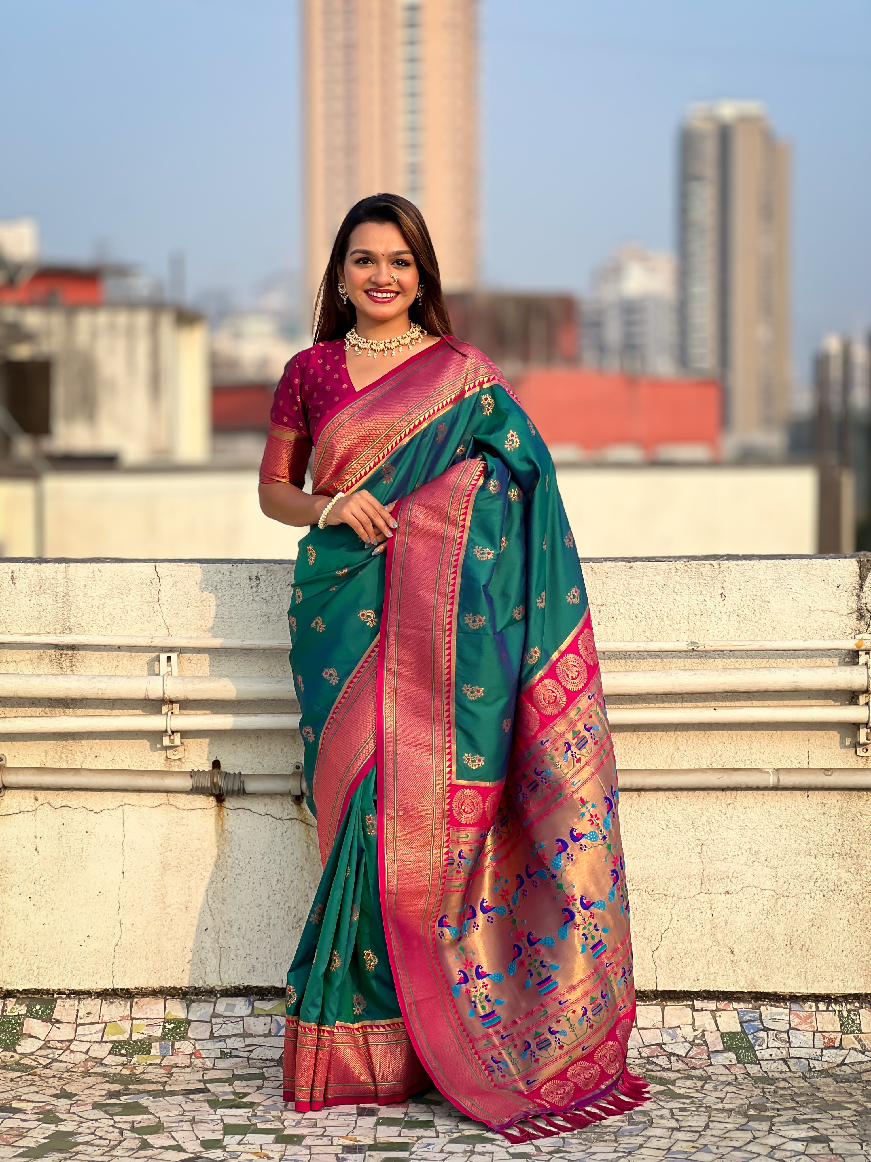 GREEN PINK SOFT SILK WITH NATH MEENAKARI WEAVES SAREE