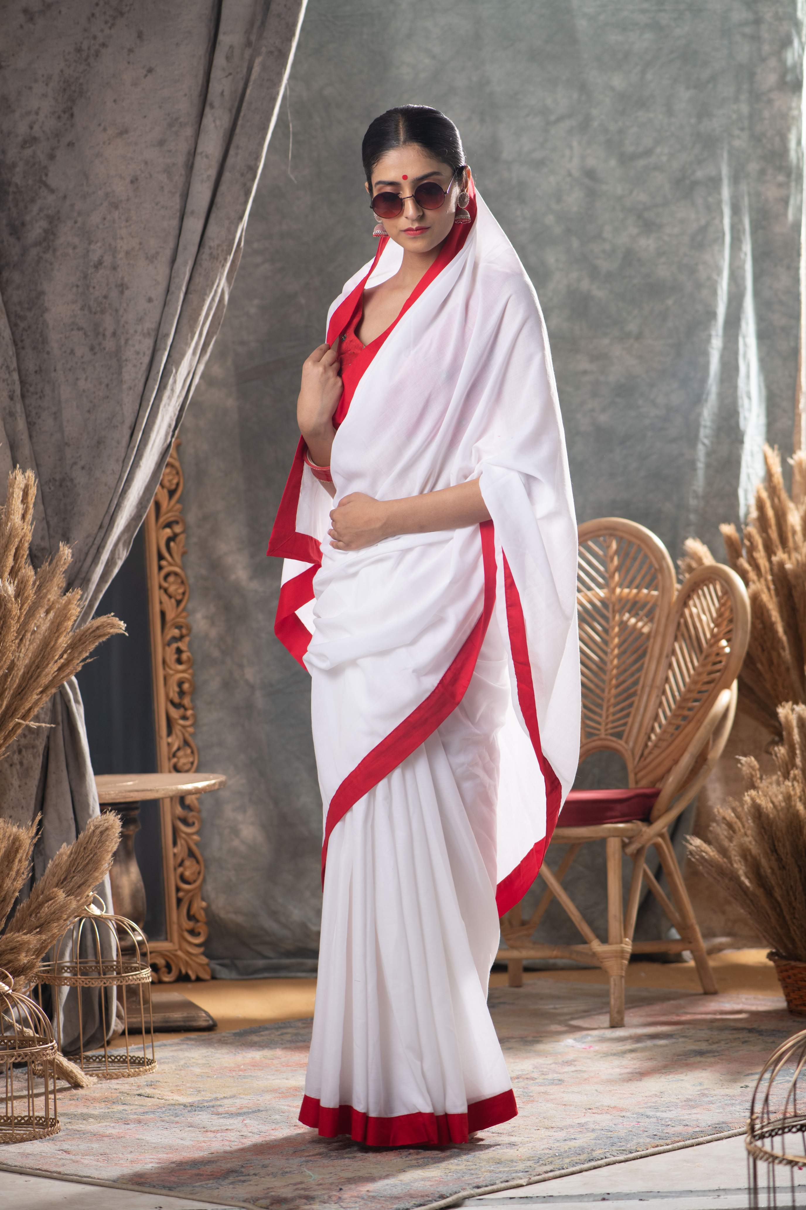 White Red Mul Cotton Saree