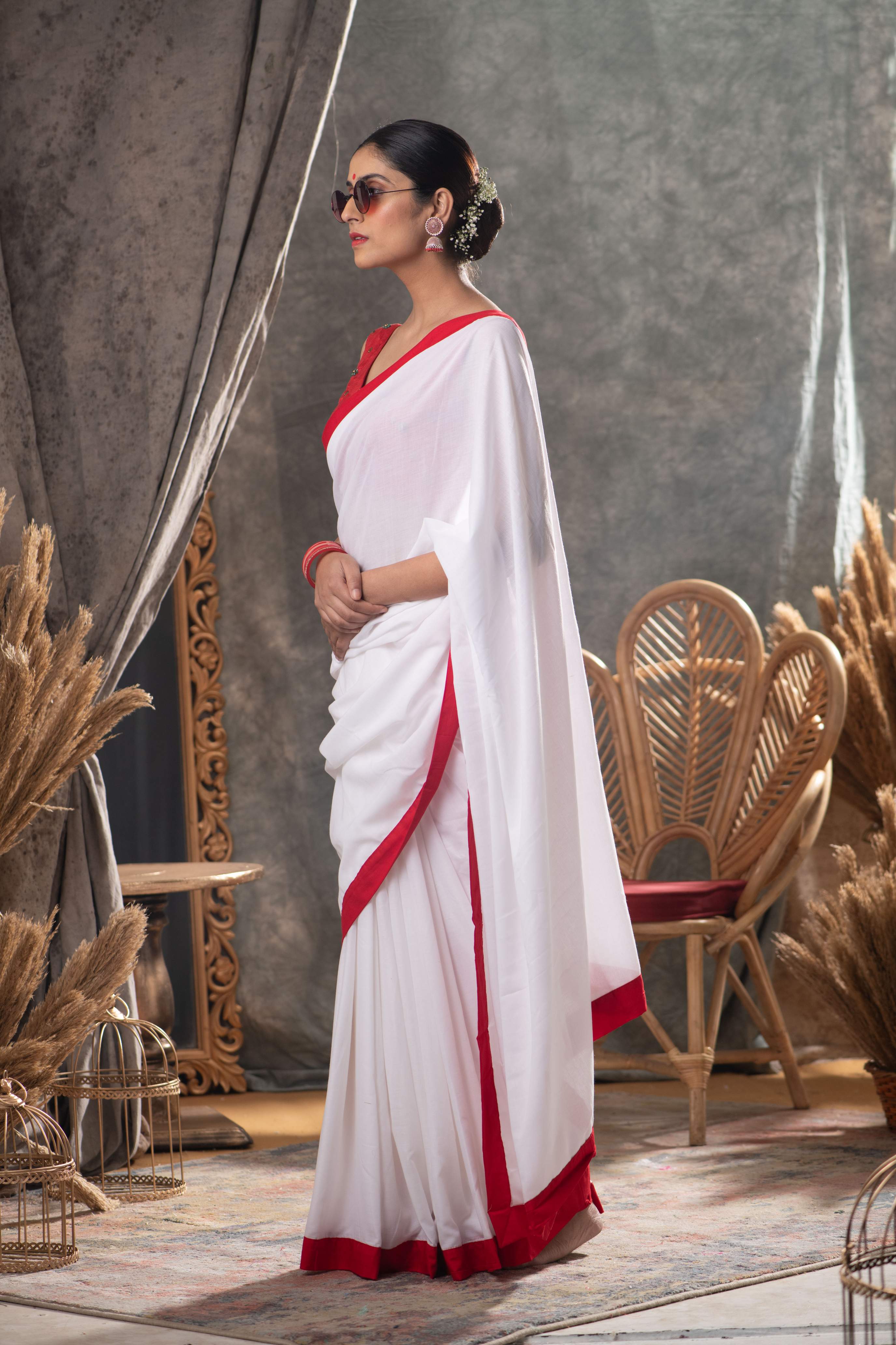 White Red Mul Cotton Saree