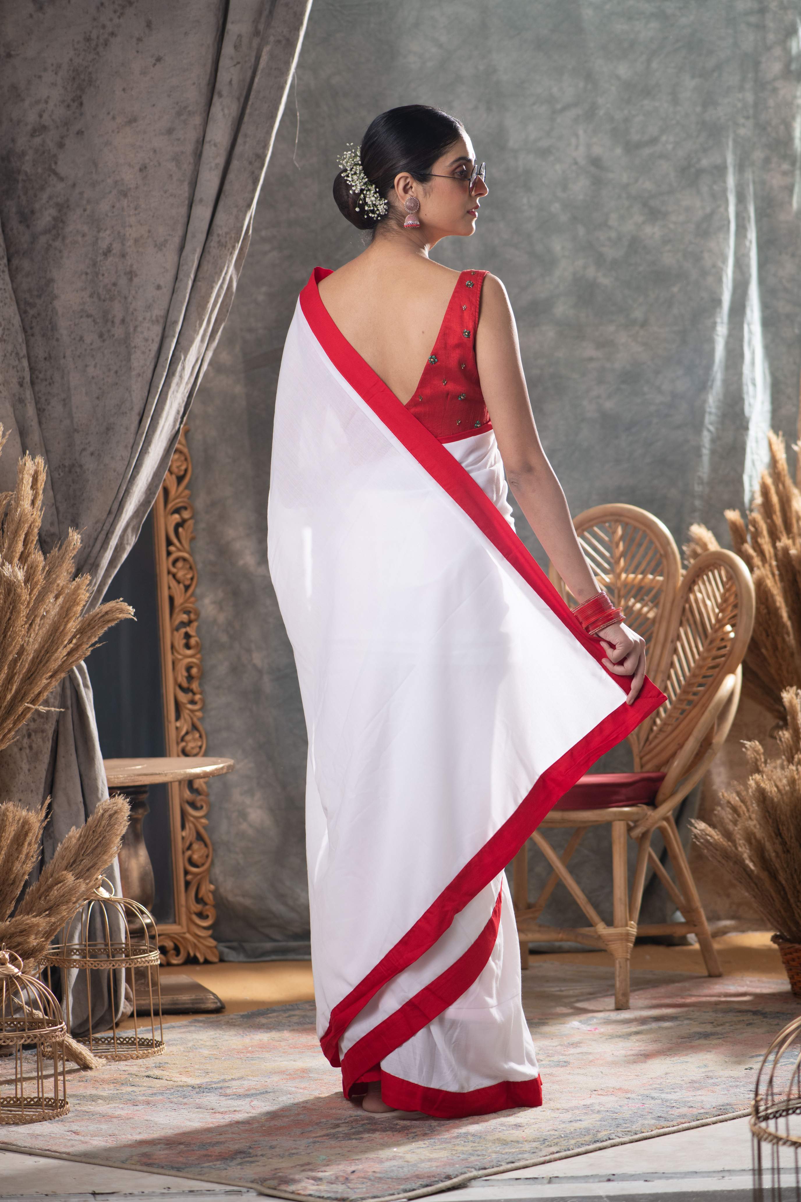 White Red Mul Cotton Saree