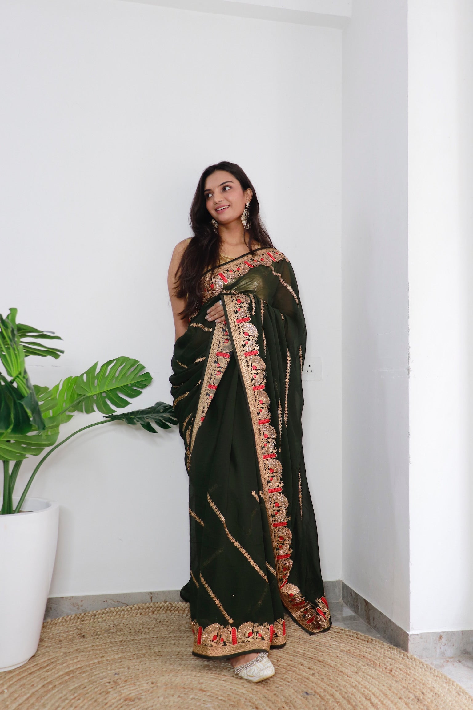 GREEN Georgette Saree With Satin Benglori Blouse