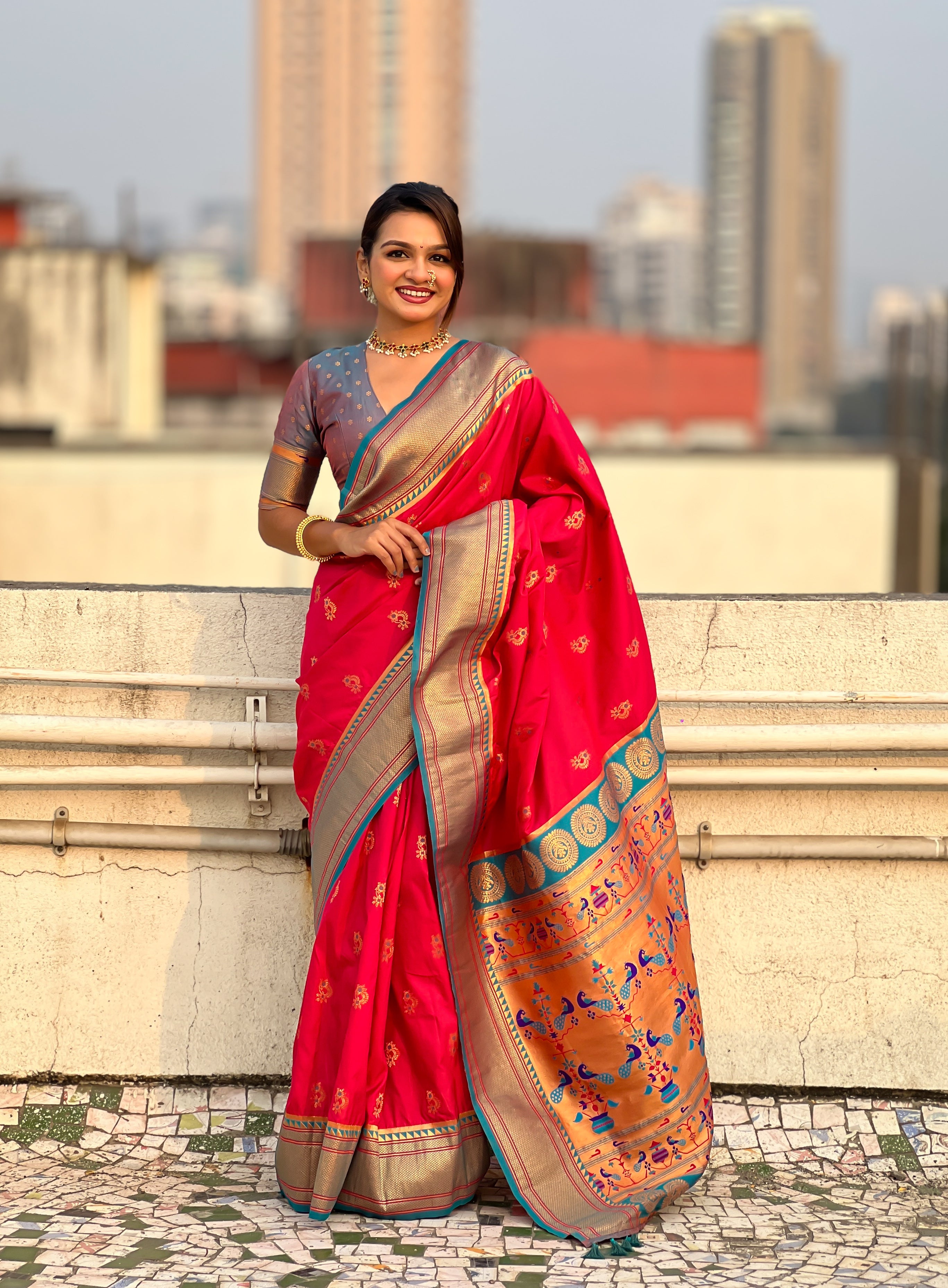 PINK SOFT SILK WITH NATH MEENAKARI WEAVES SAREE