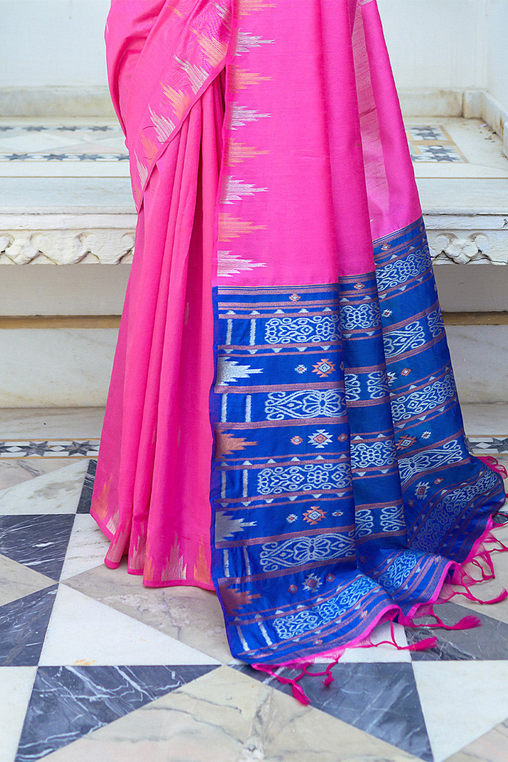 Buy Coral Pink Organza Saree Nitaraa