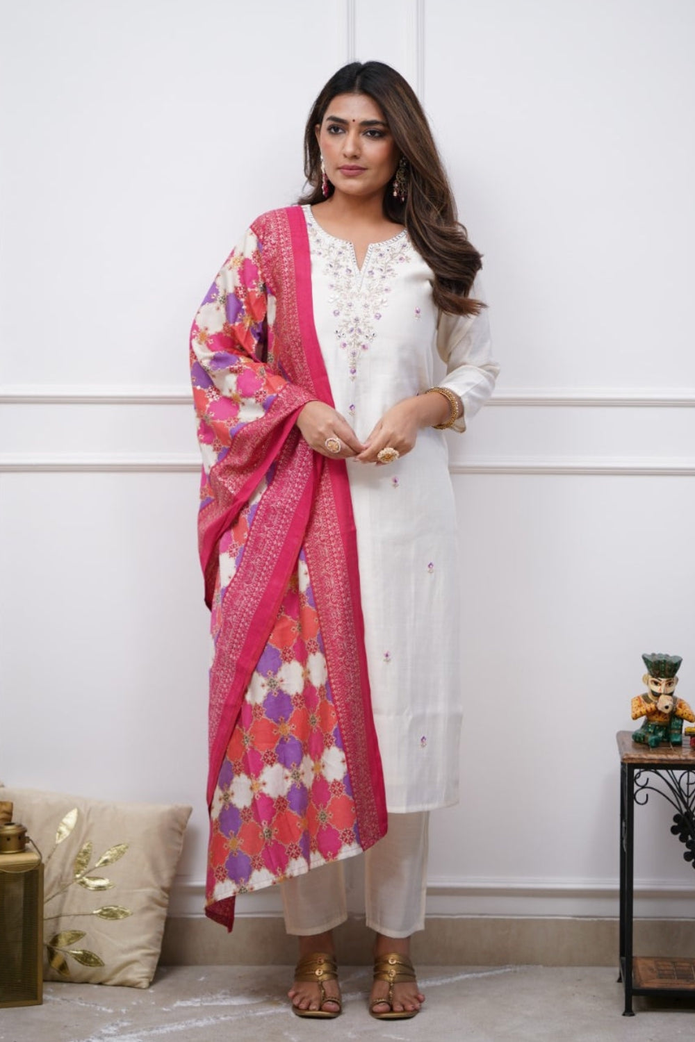 Off White Women Embroidered Chanderi Silk Kurta Set