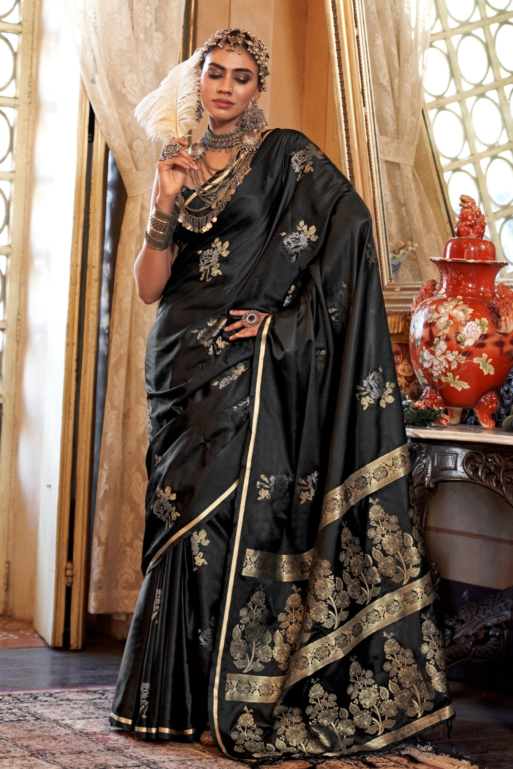 Black Handloom Weaving Silk Saree