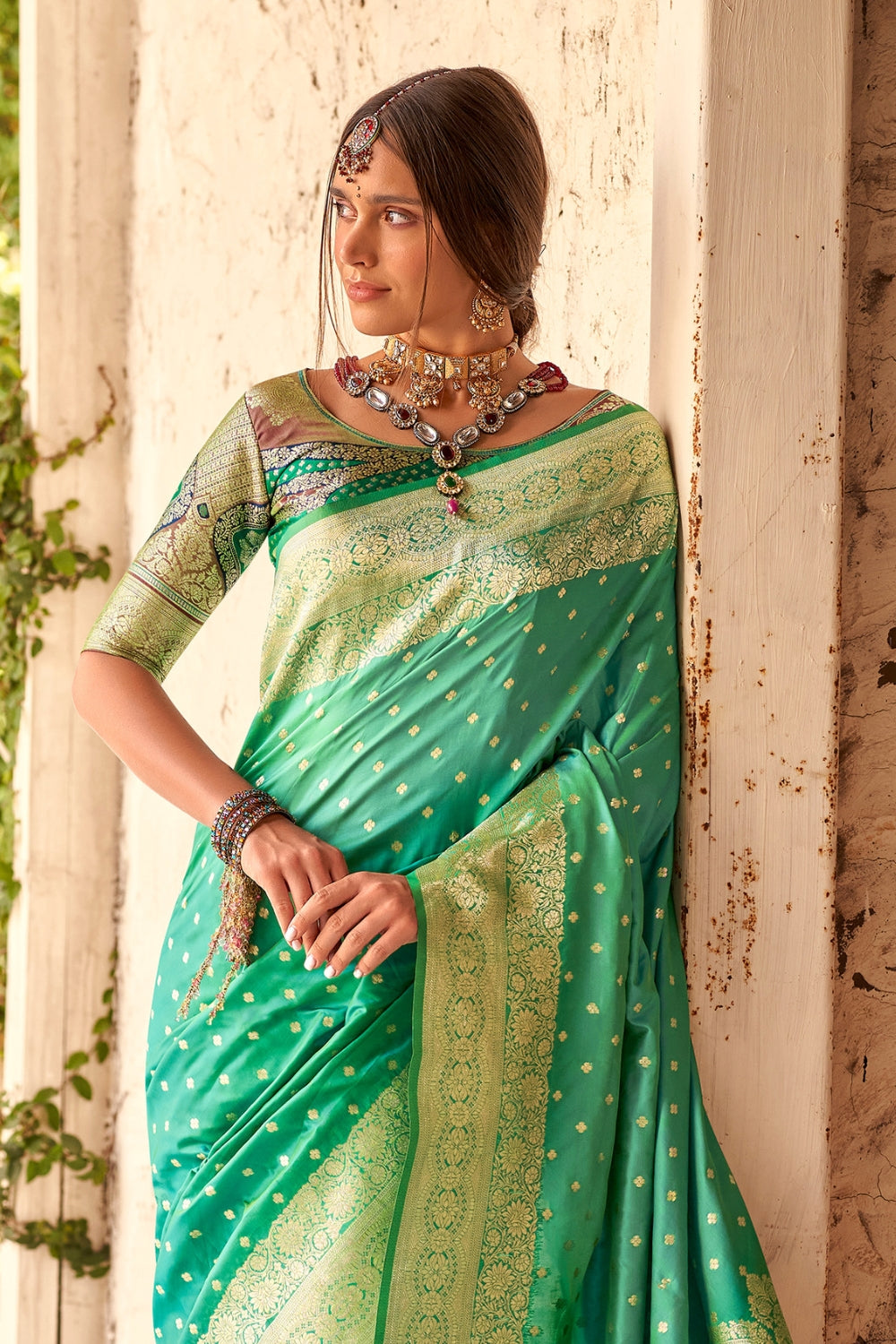 Green Soft Silk With Beautiful Border Weaving Saree