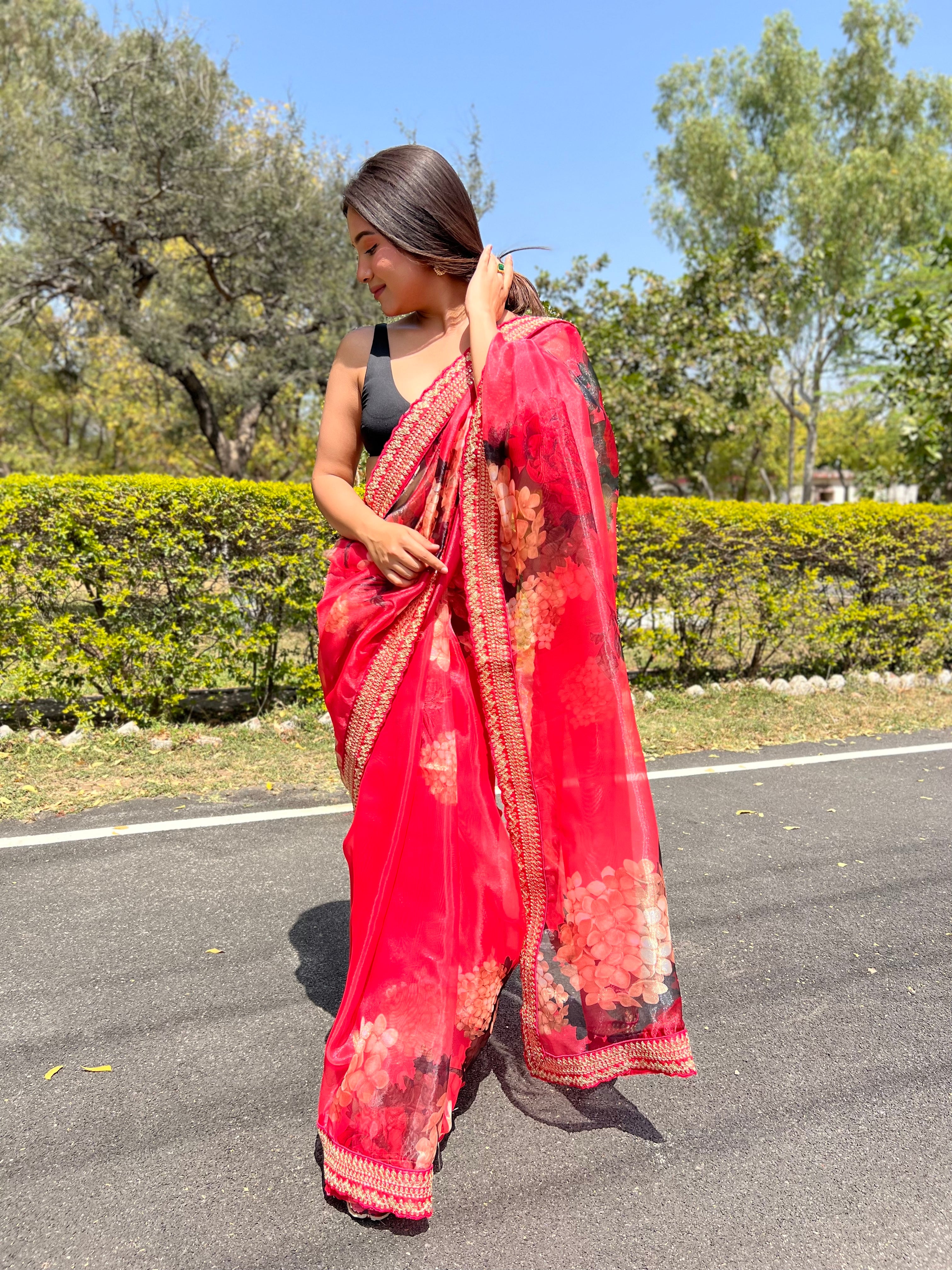 Red Organza Saree With Satin Benglori Blouse