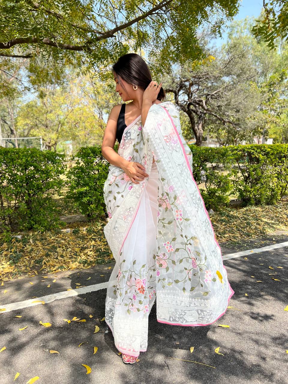 White Organza Saree With Sattin Benglori Blouse