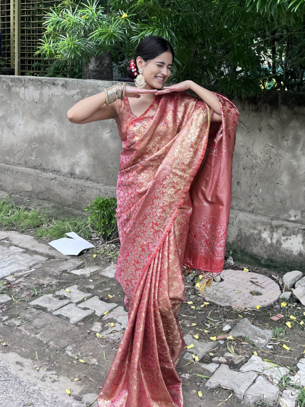 ira sharma in Orange Zari based Silk Saree With Blouse Piece