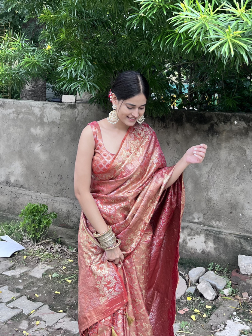 ira sharma in Orange Zari based Silk Saree With Blouse Piece