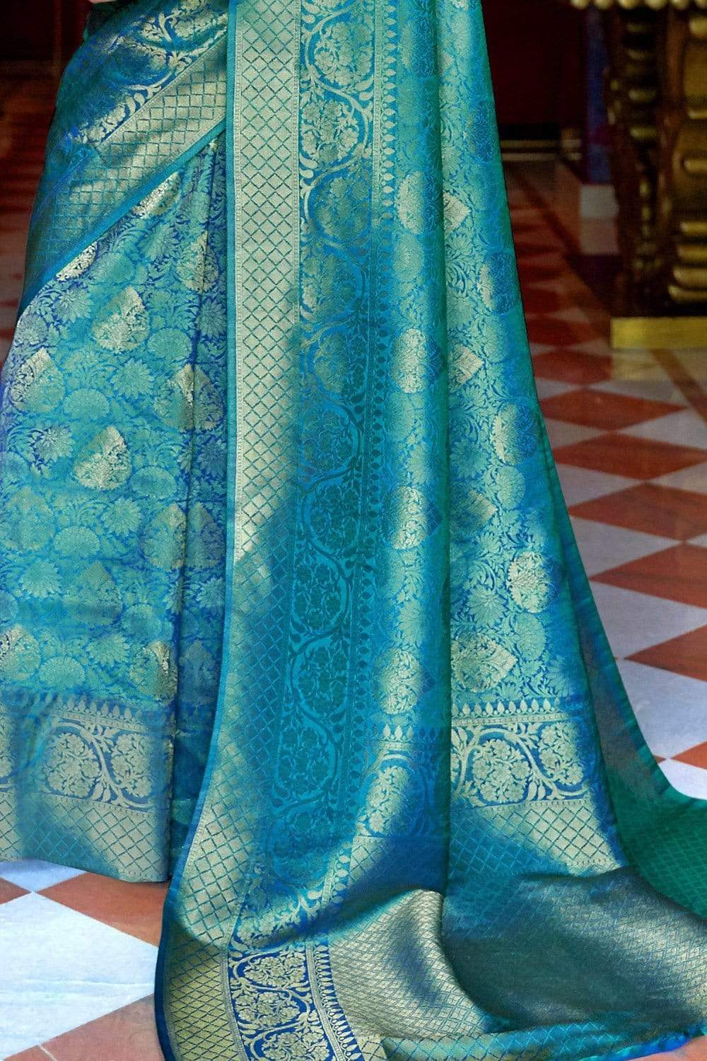 Buy Lavender Banarasi Silk Saree With Blouse Piece Nitaraa