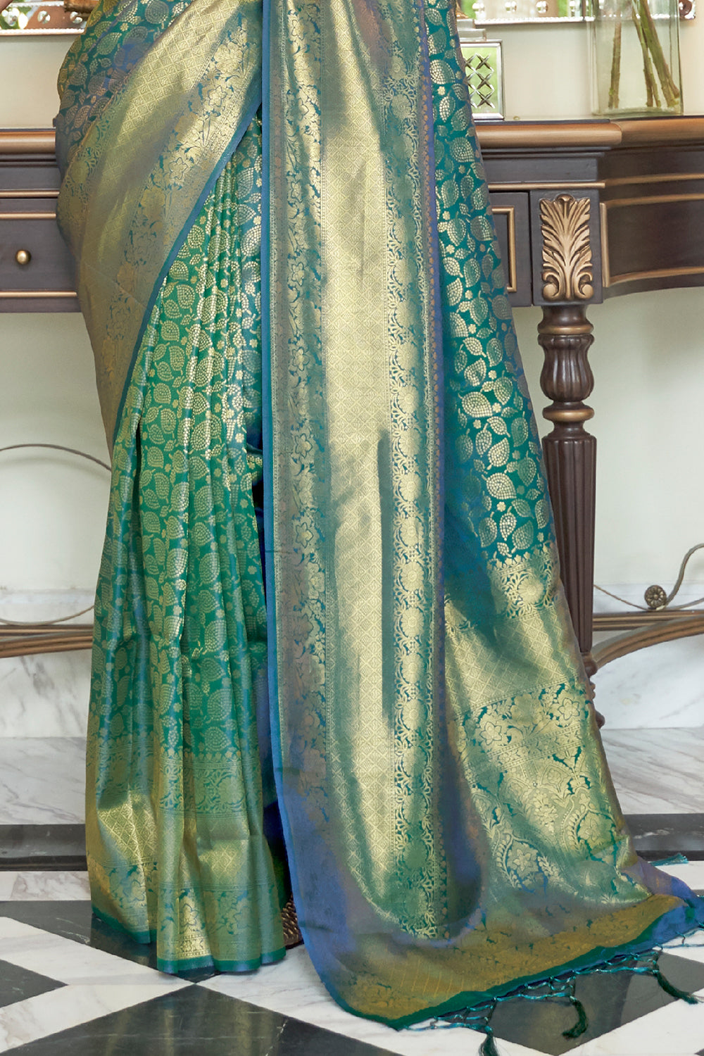 Buy Pastel Green Banarasi Saree Nitaraa