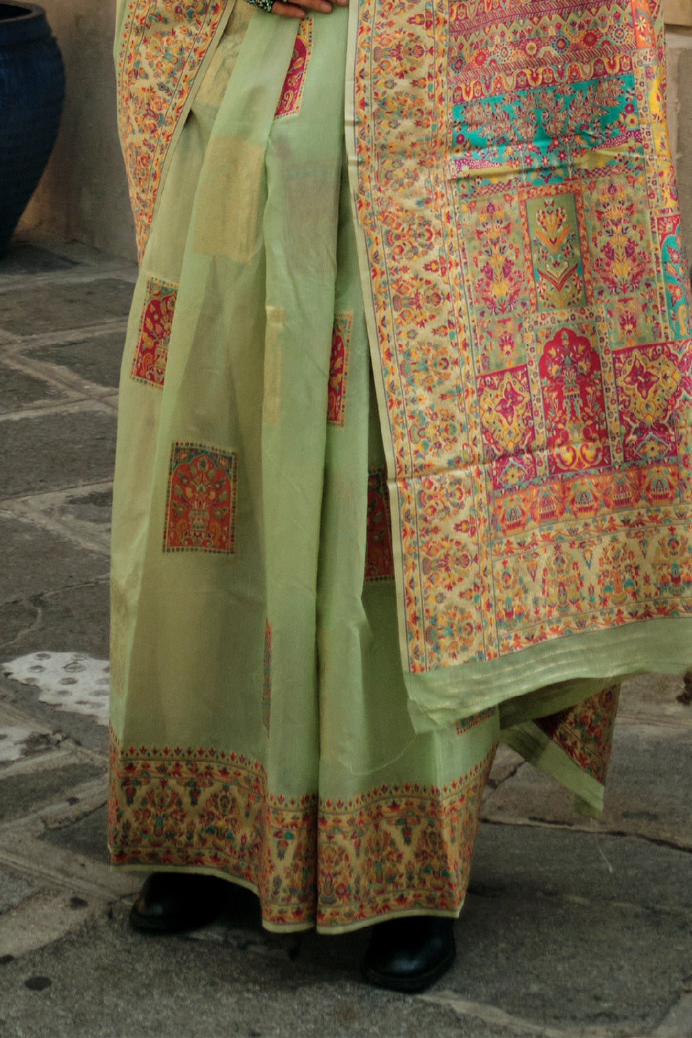 Olive Green Kashmiri Silk Saree With Blouse Piece