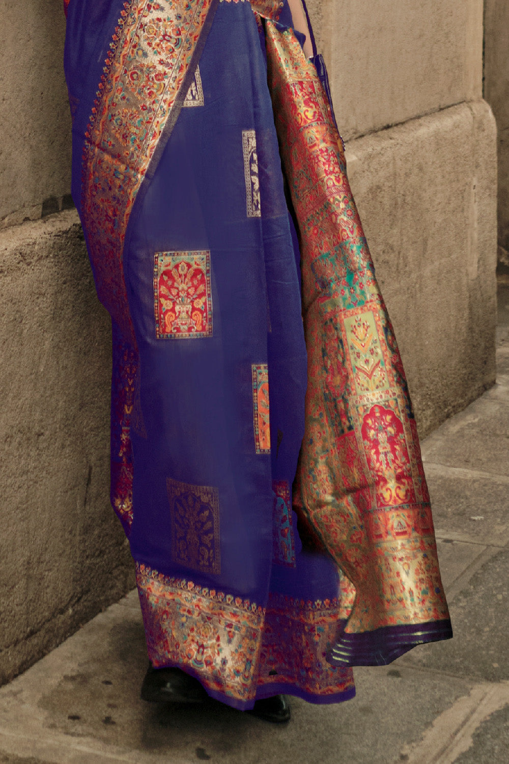 Navy Blue Kashmiri Silk Saree With Blouse Piece