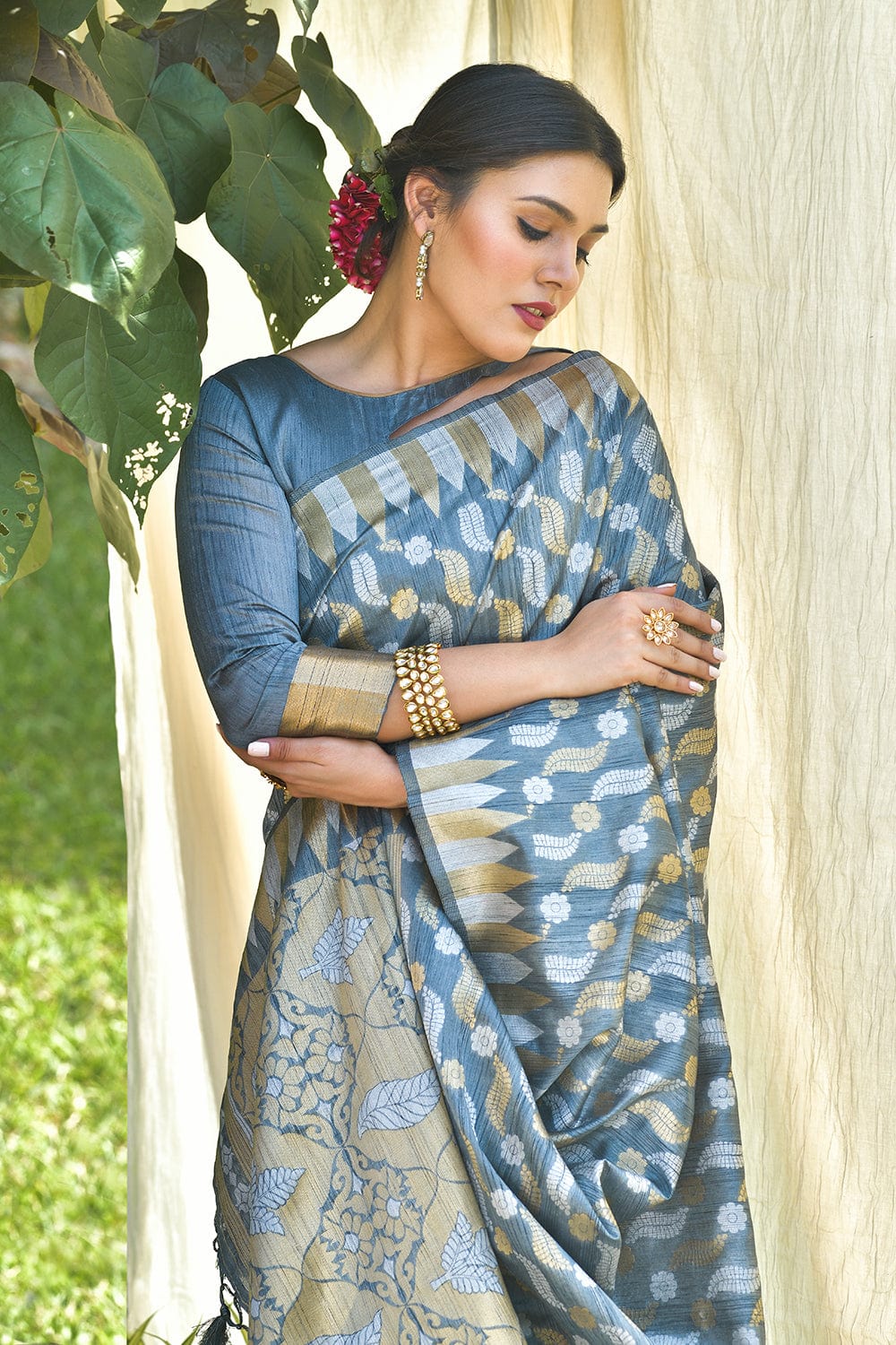 Buy Pebble Grey Kanjivaram Silk saree Nitaraa